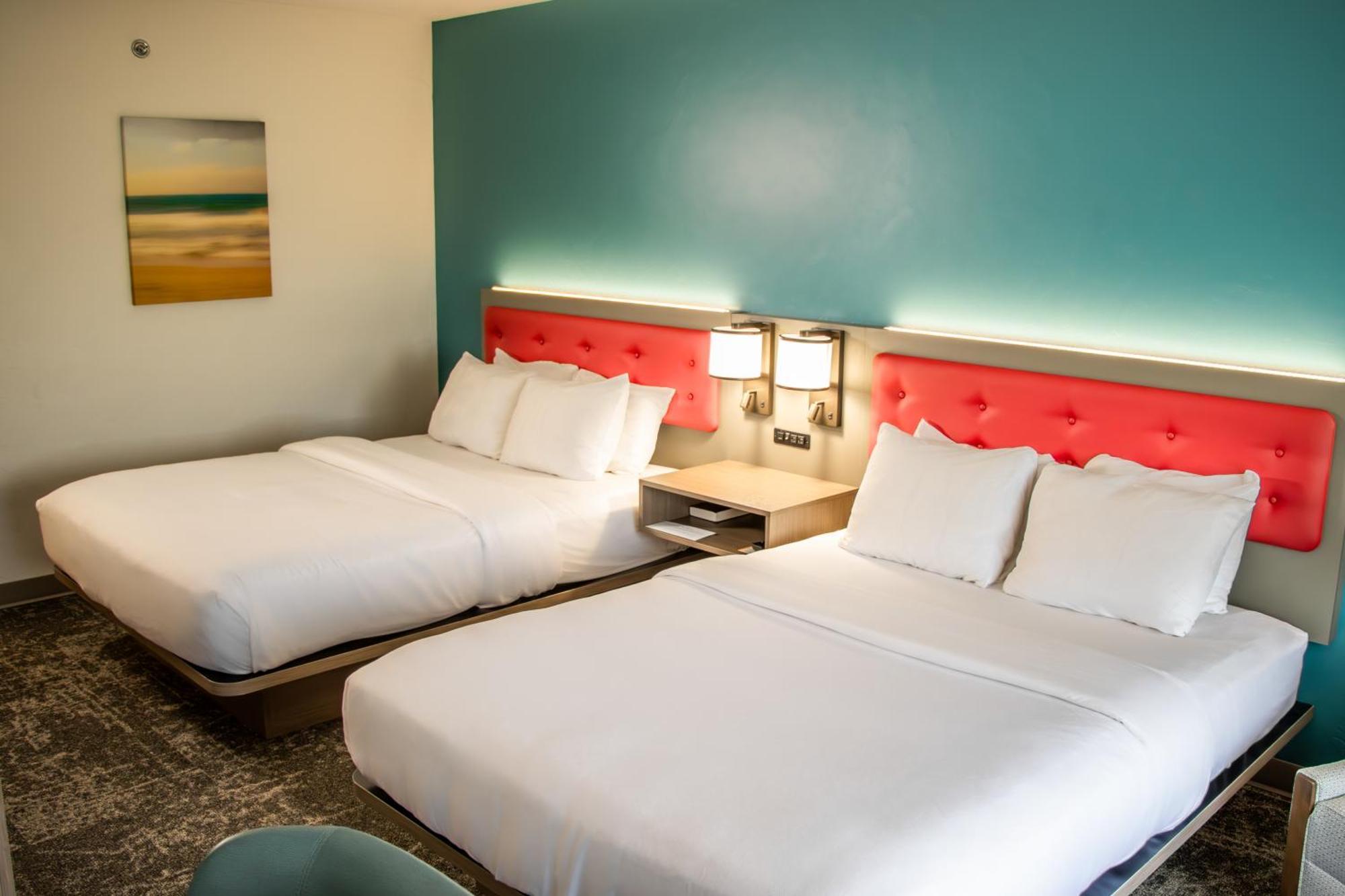 Standard Queen Room with Two Queen Beds - Non-Smoking