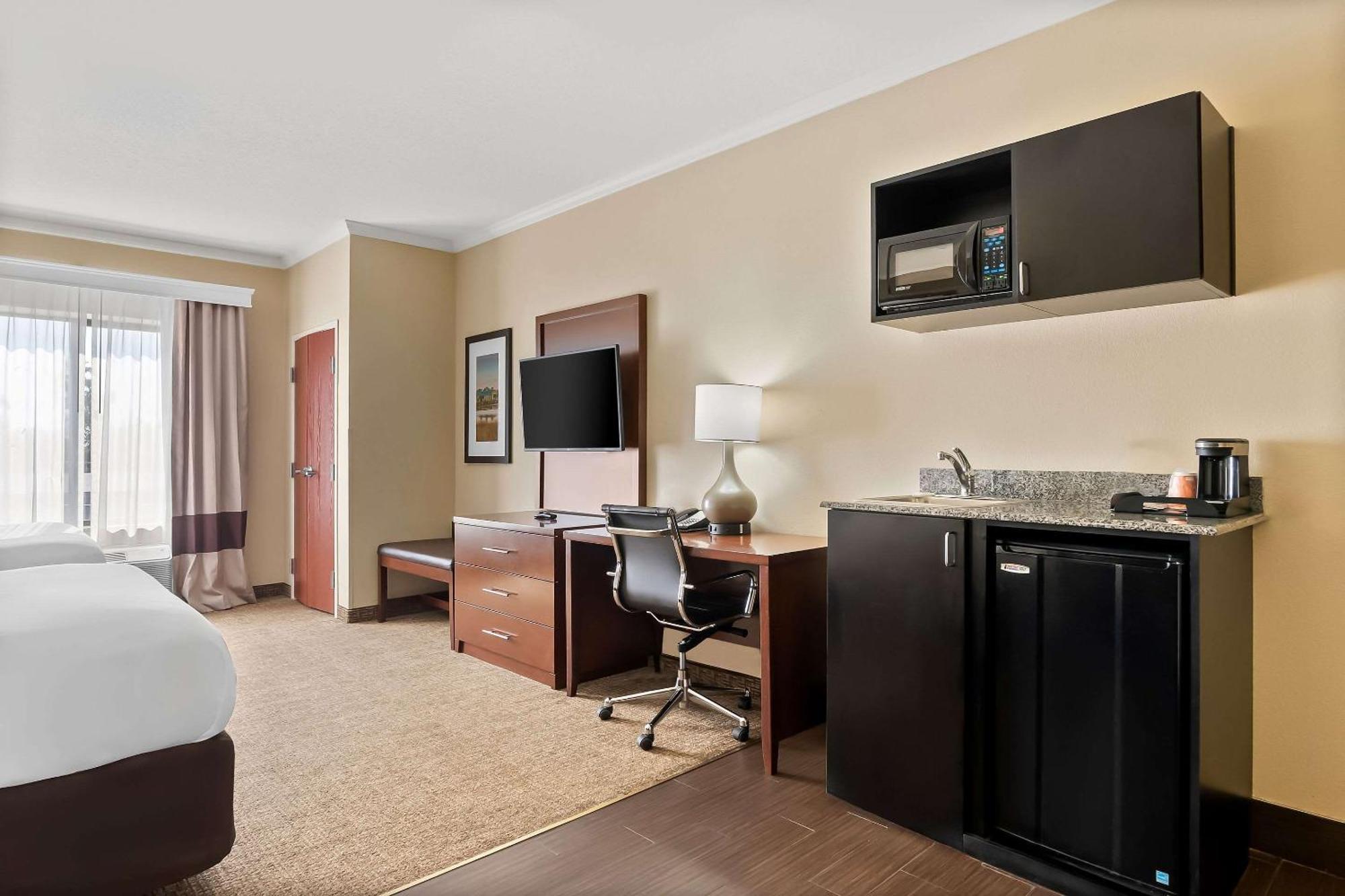 Queen Suite with Sofa Bed