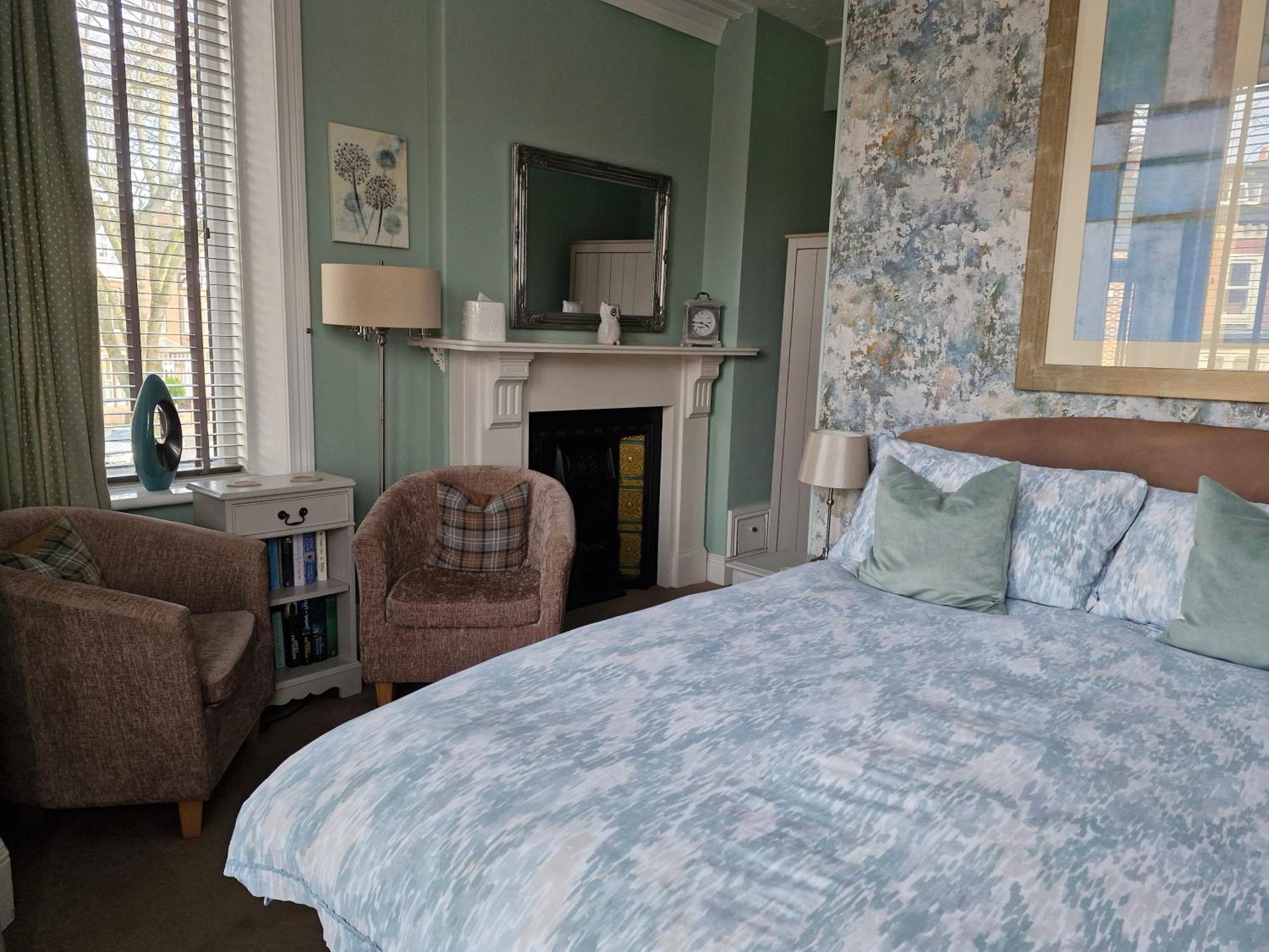Double Room with Private Bathroom