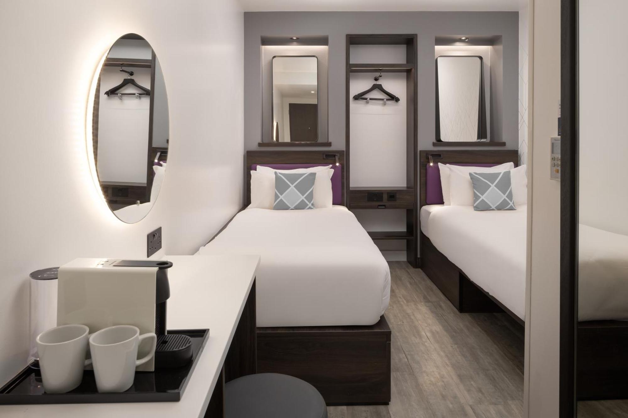 Windowless Twin, Guest room, 2 Twin