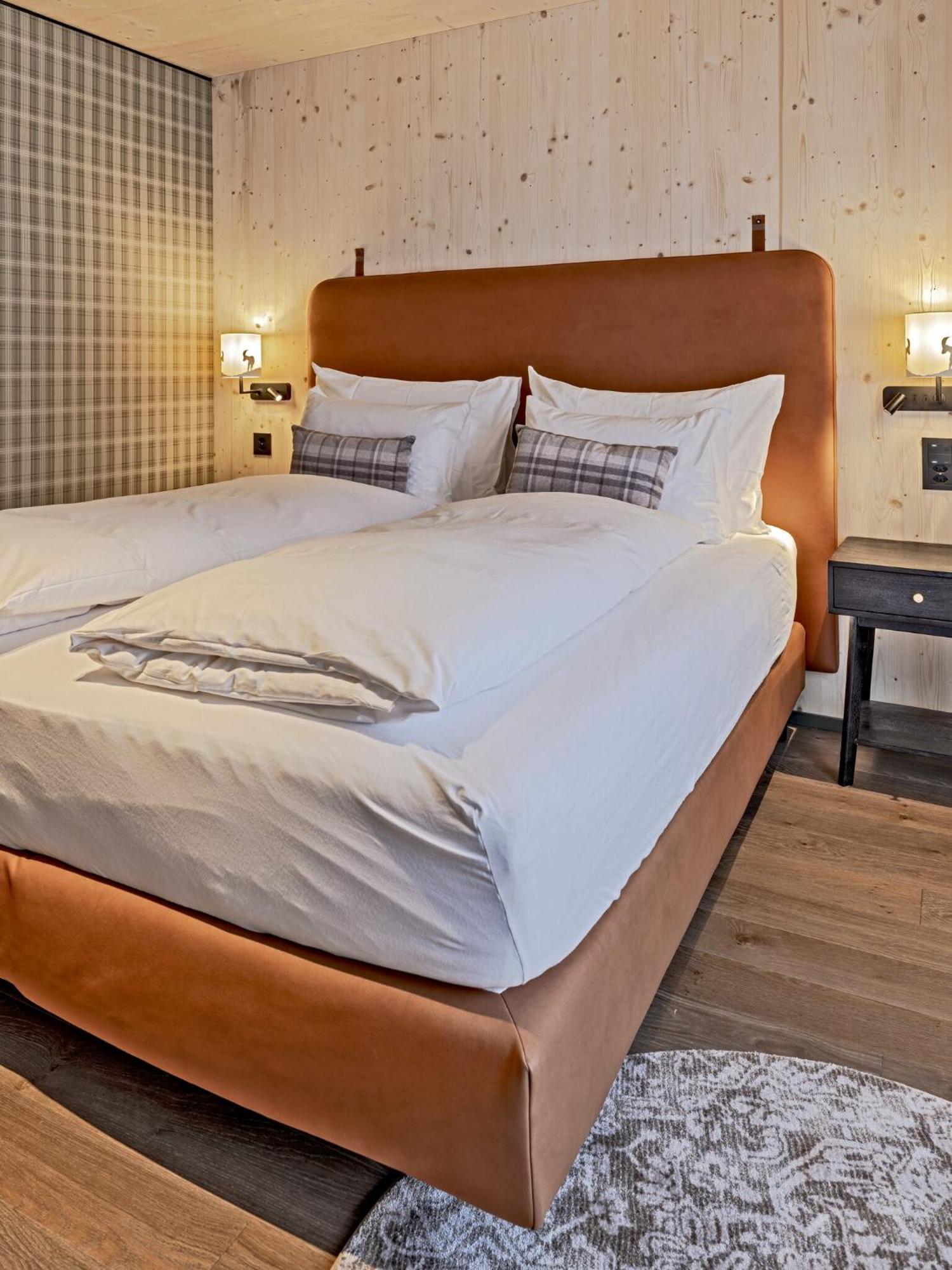 King Suite Spa Bath
