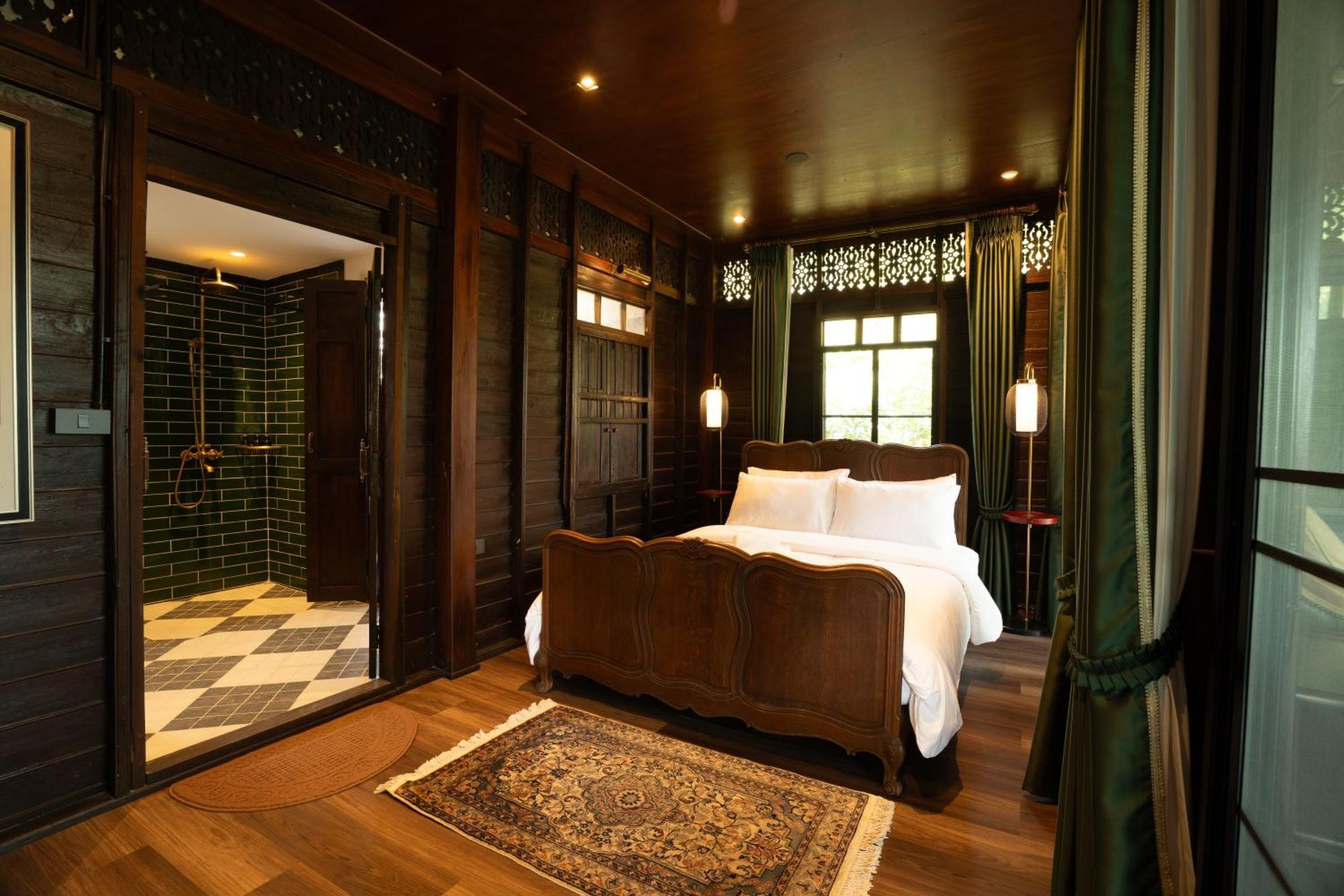 Double Room with Lake View