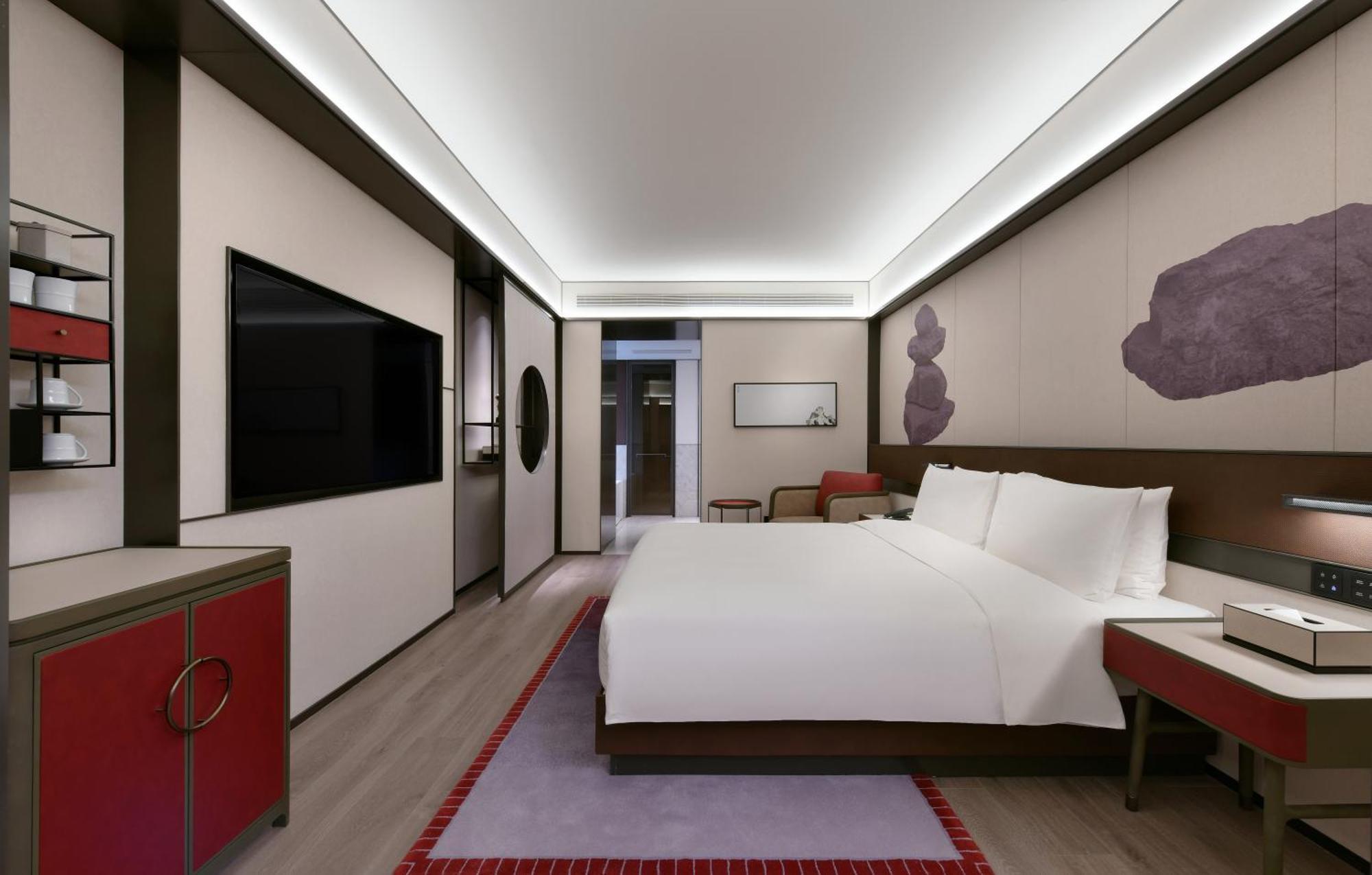 Elegant King Room