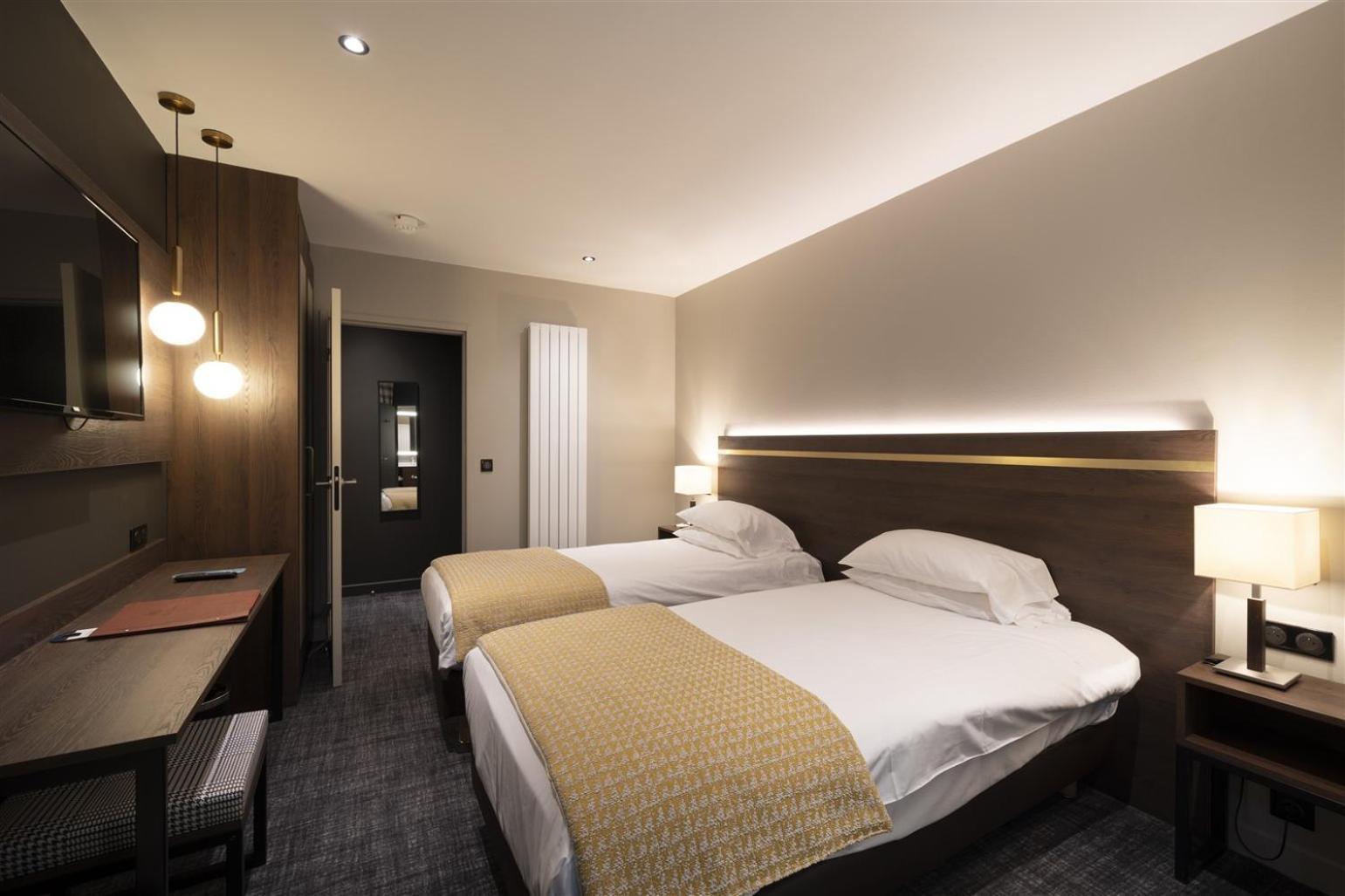 Standard Twin Room