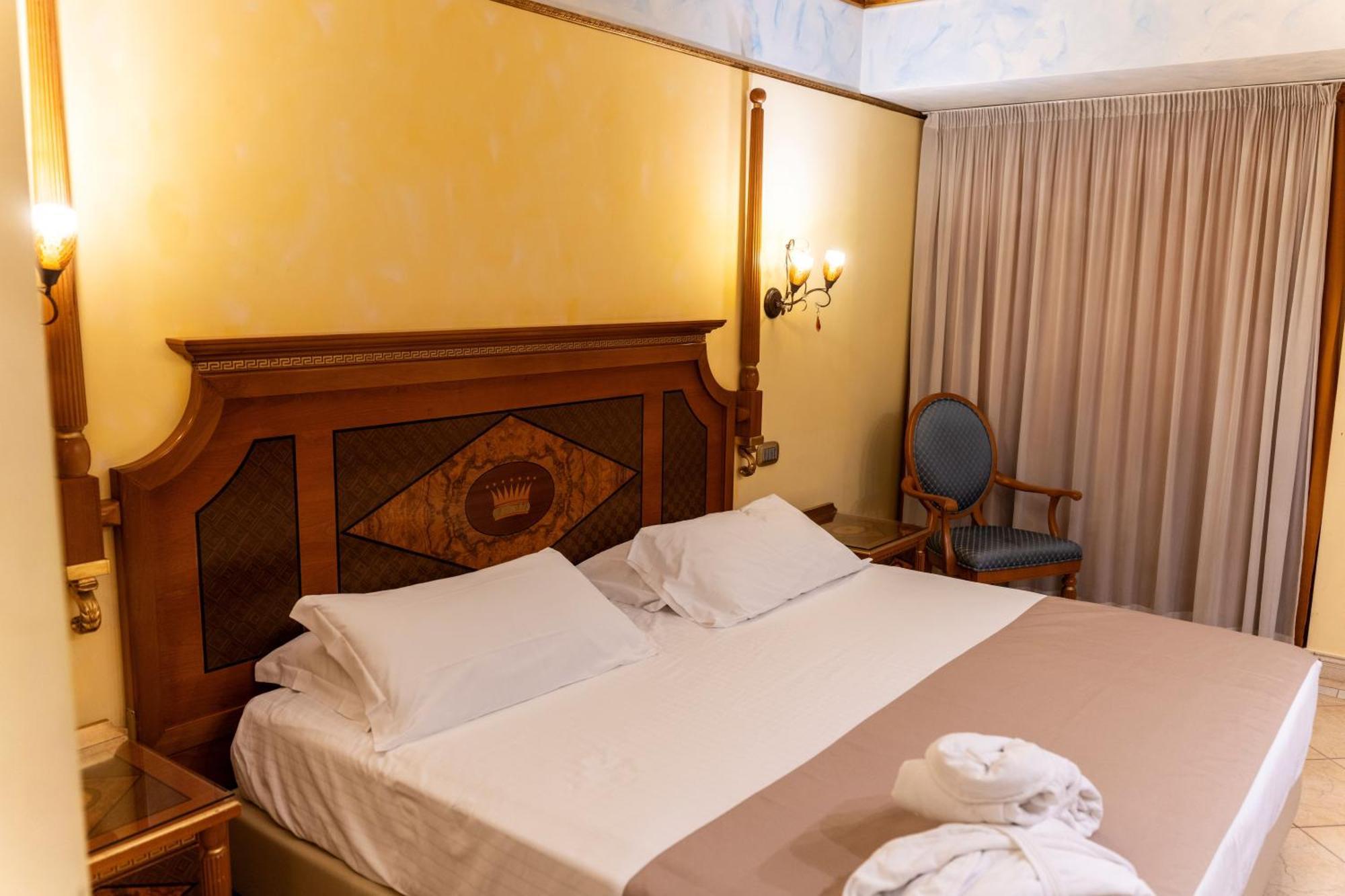 Twin Room with Bathroom