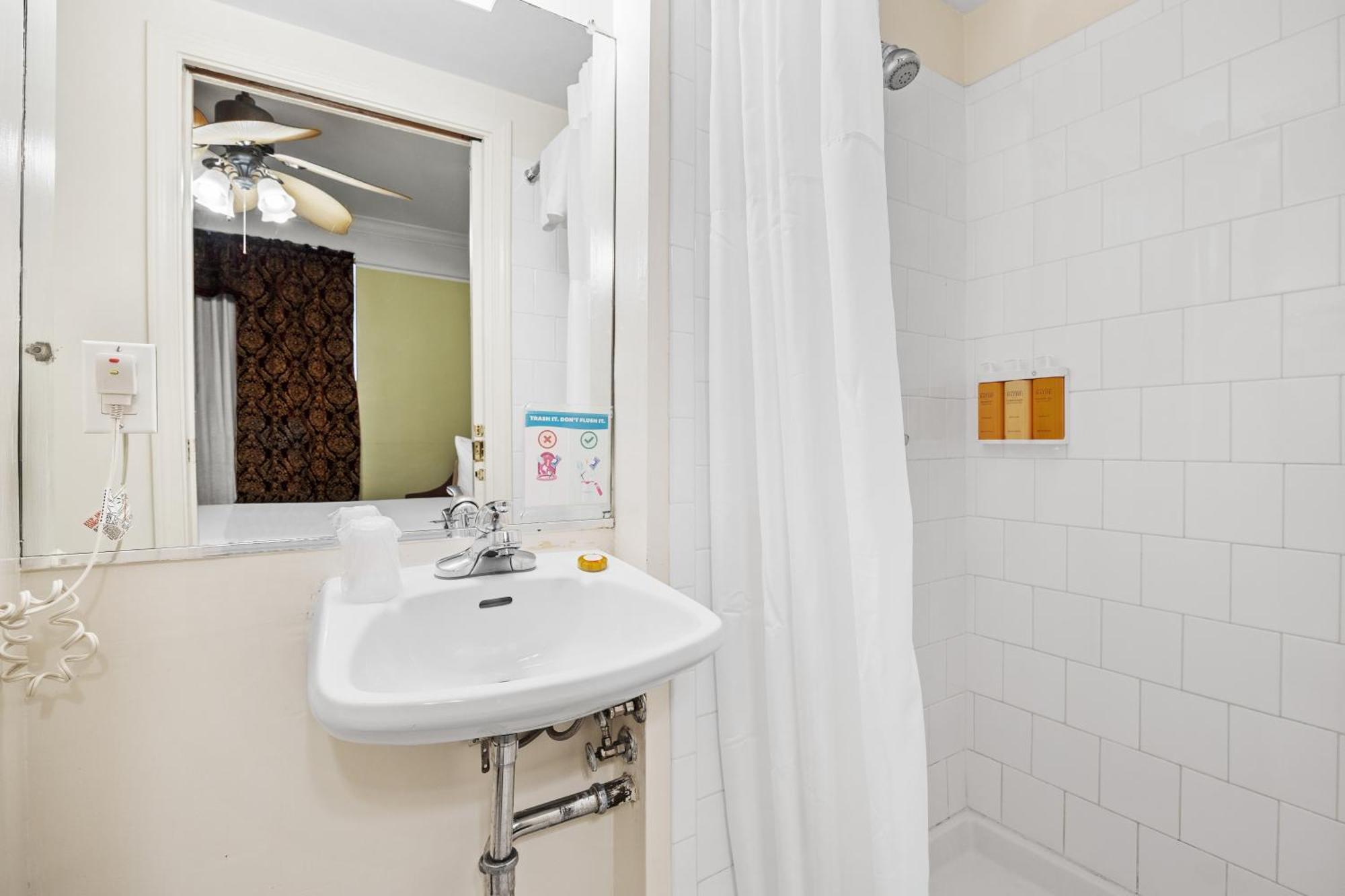 Chambre Lit Queen-Size