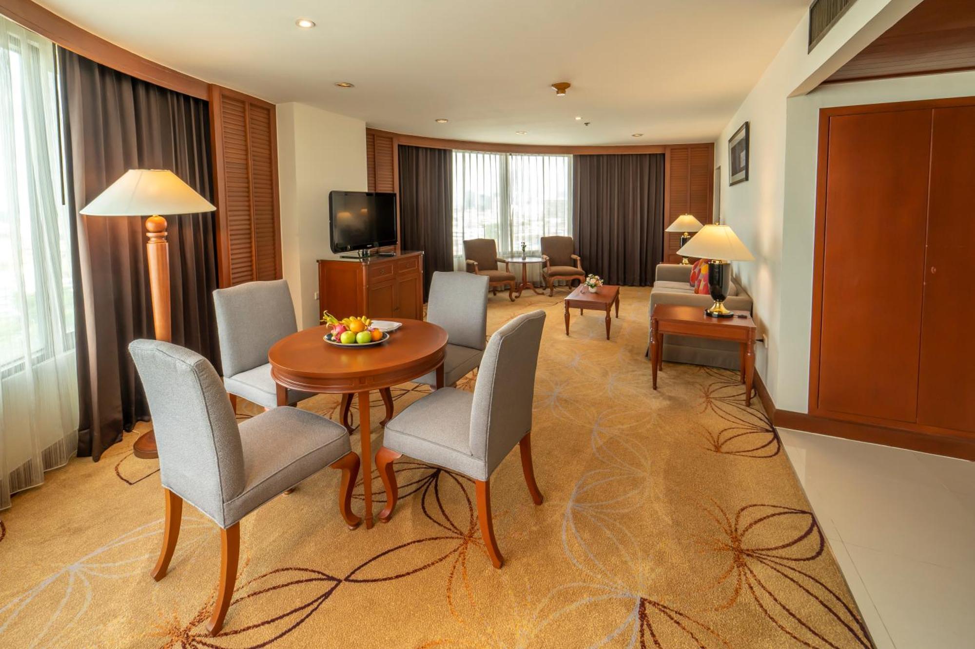 Family Executive Suite