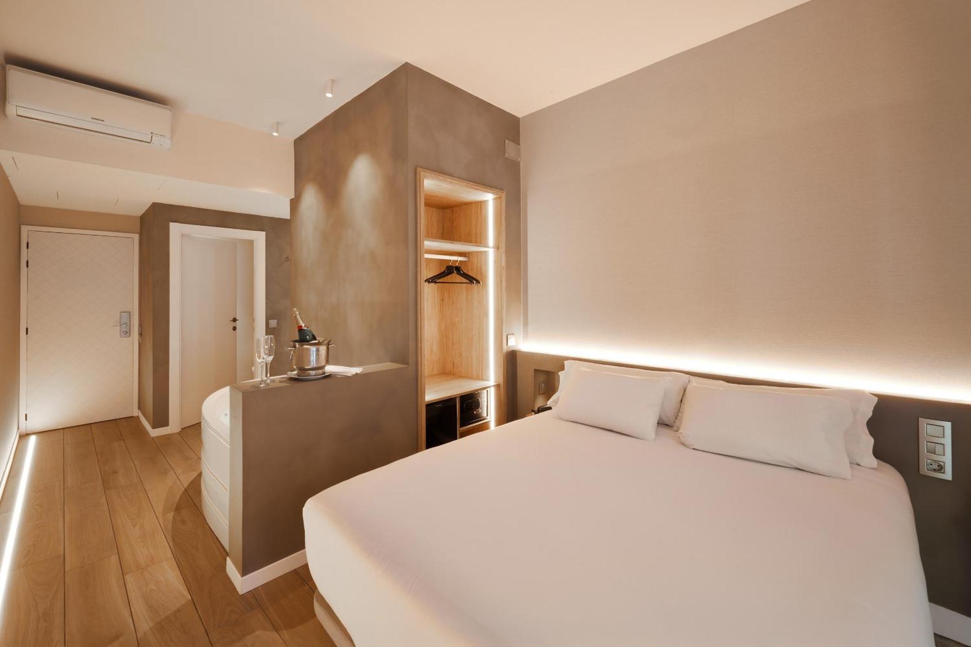 Double Room Spa Bath,1646898578:JPEG