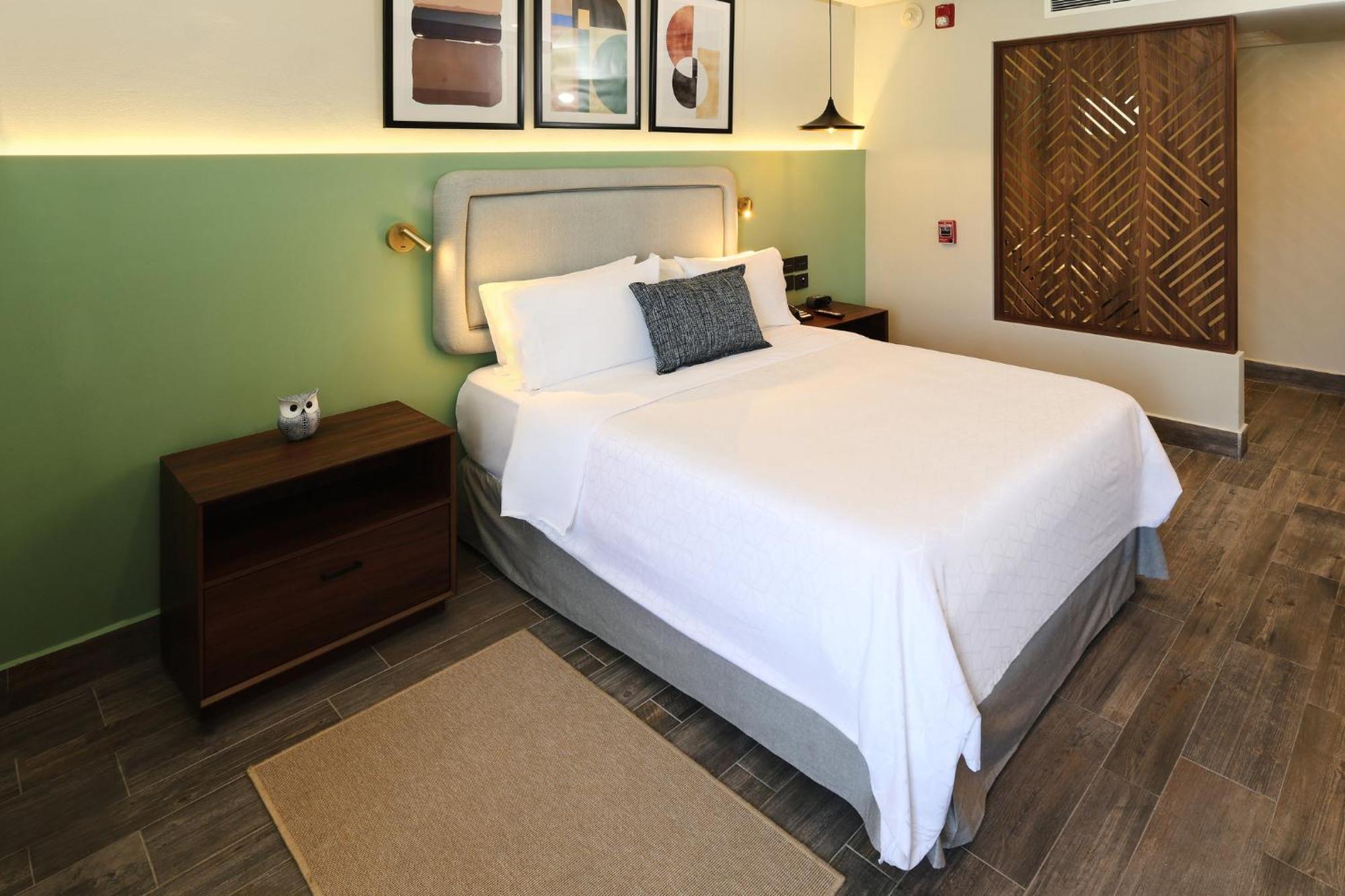 Standard King Room - Disability Access