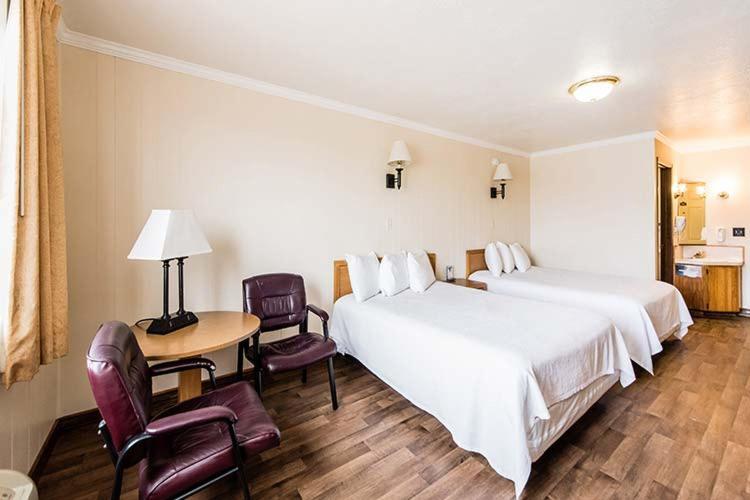 Queen Room with Two Queen Beds