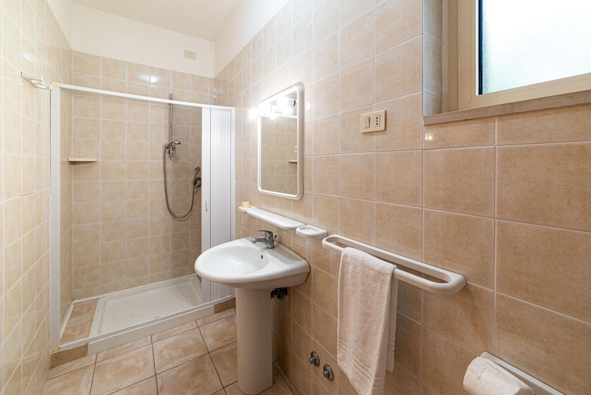 Bungalow (3 Adults)