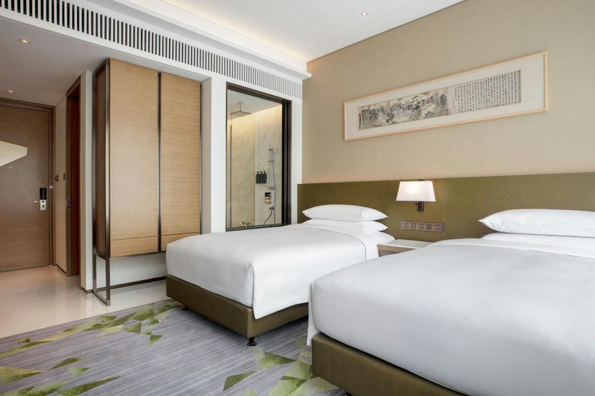 Executive Deluxe Ocean View Two Double Beds Room