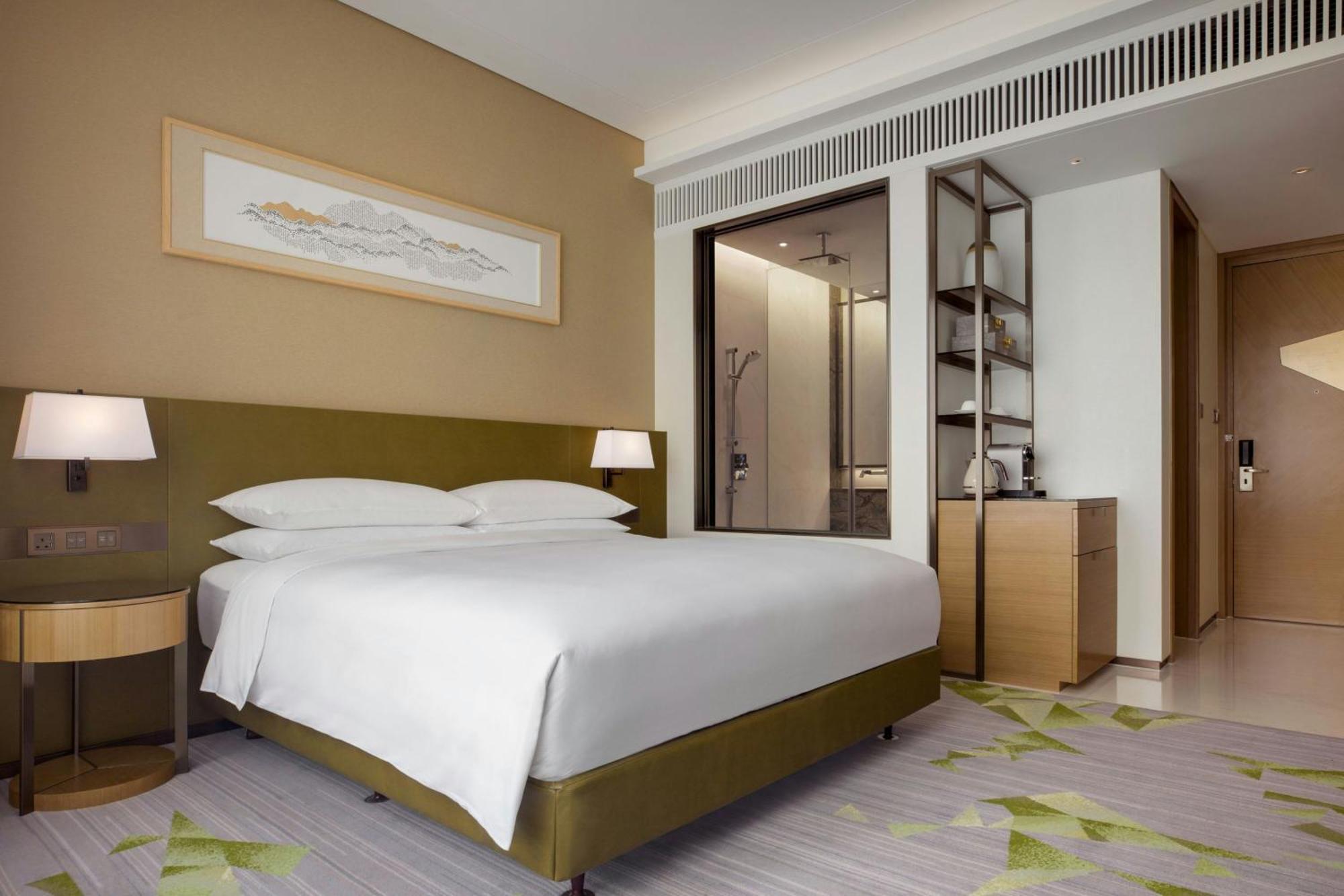 Executive Deluxe Ocean View King Room