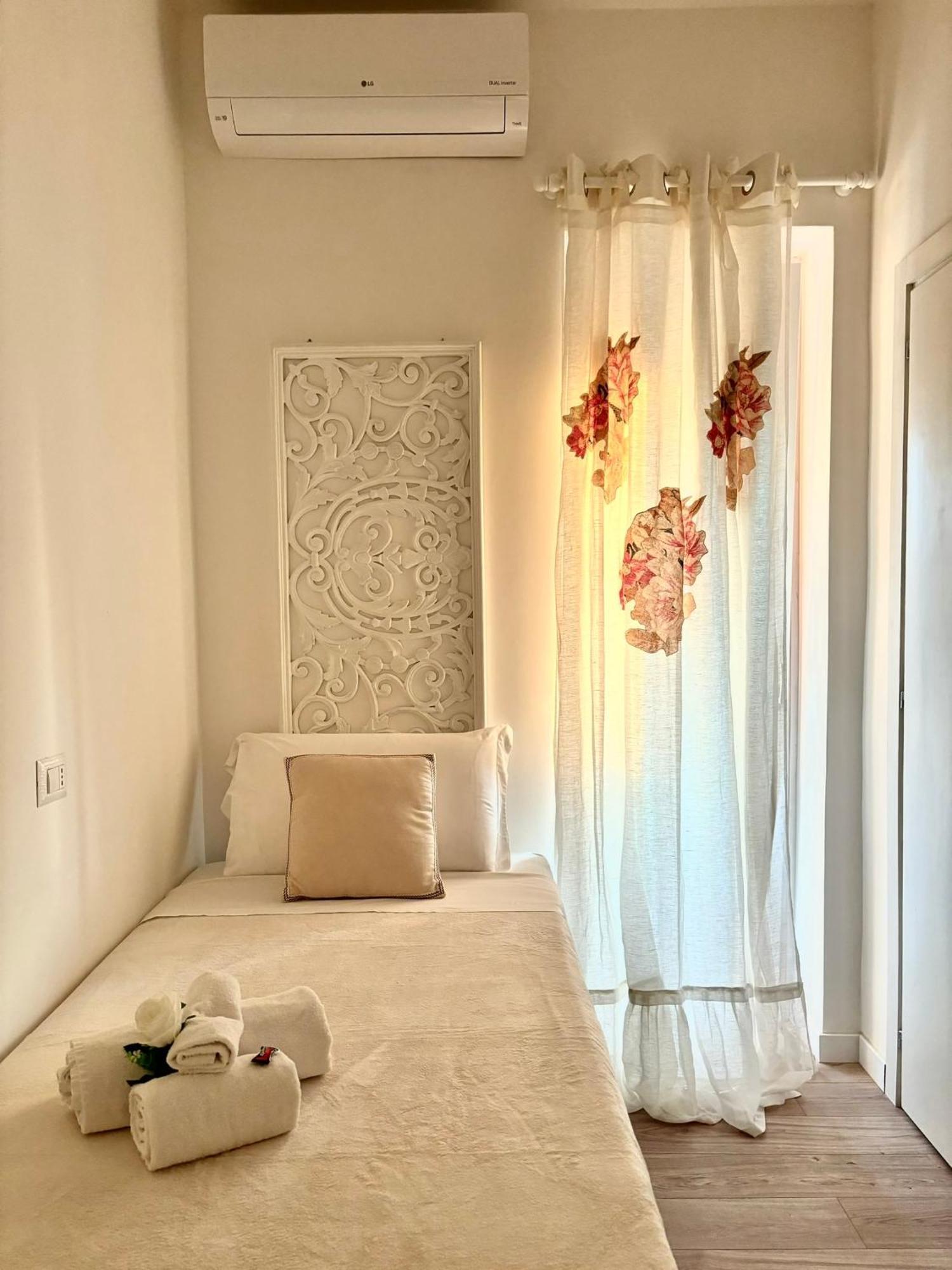 Single Room with Balcony