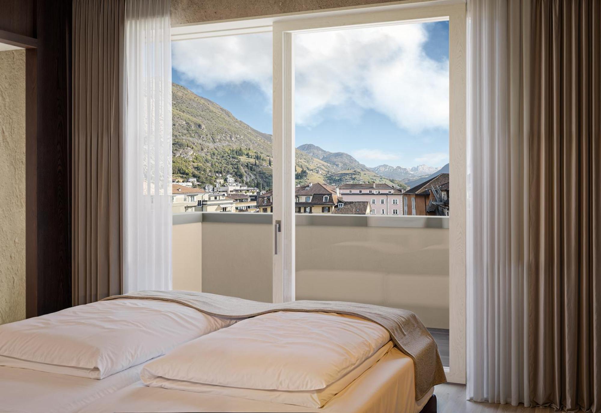 Suite mit Bergblick
