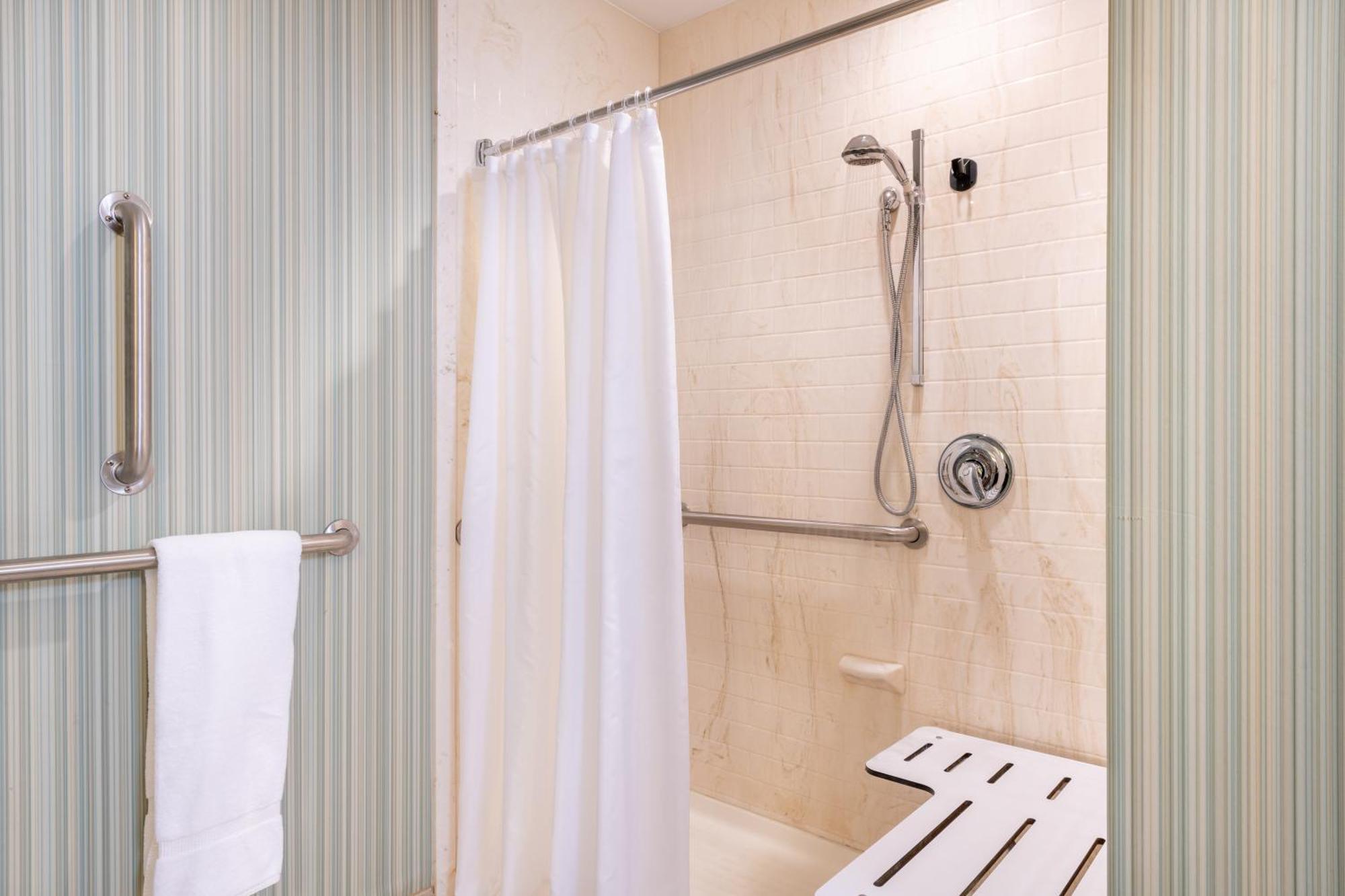King Room with Roll-In Shower - Disability Access