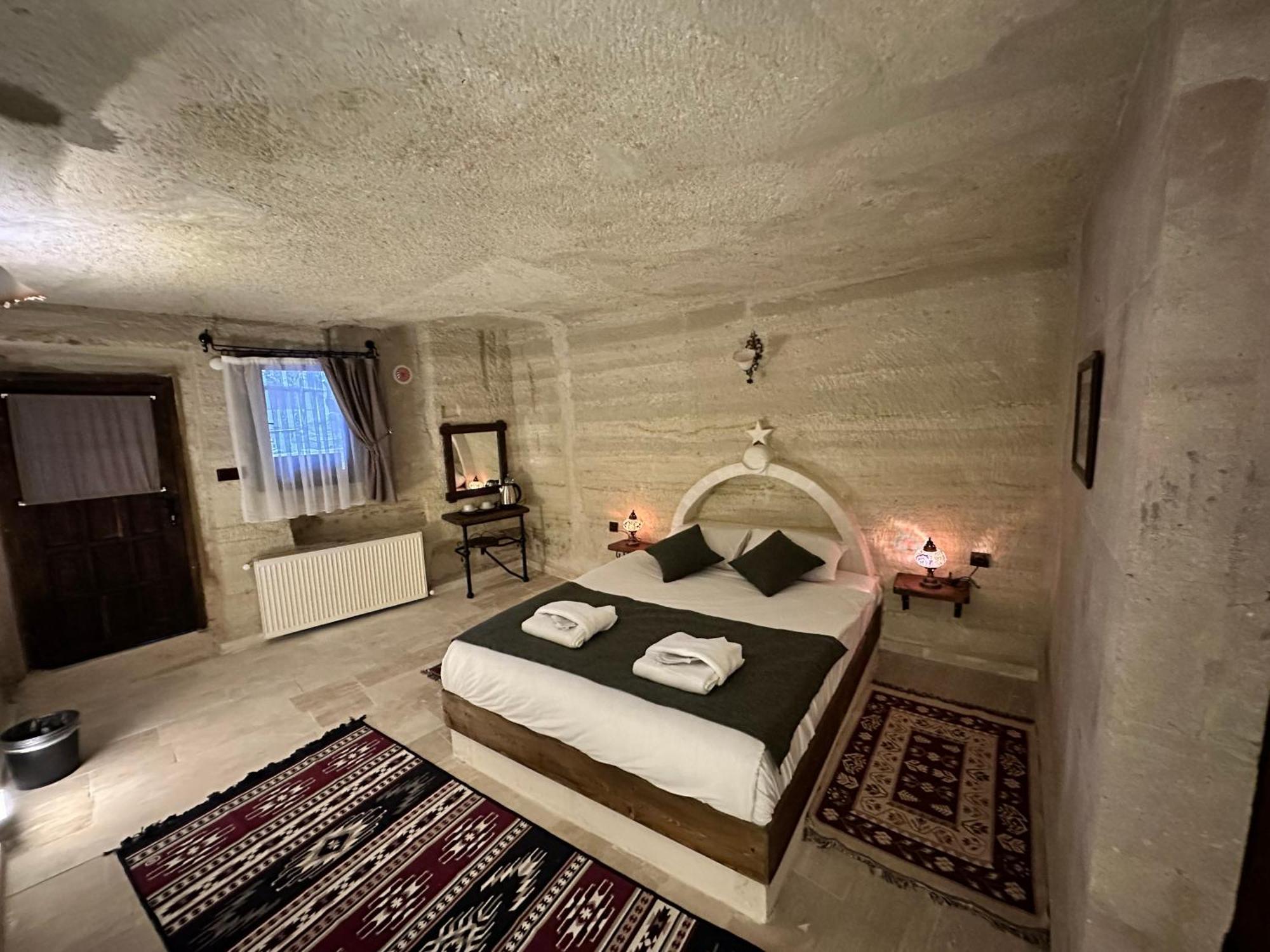Double Room,1647846421:JPEG