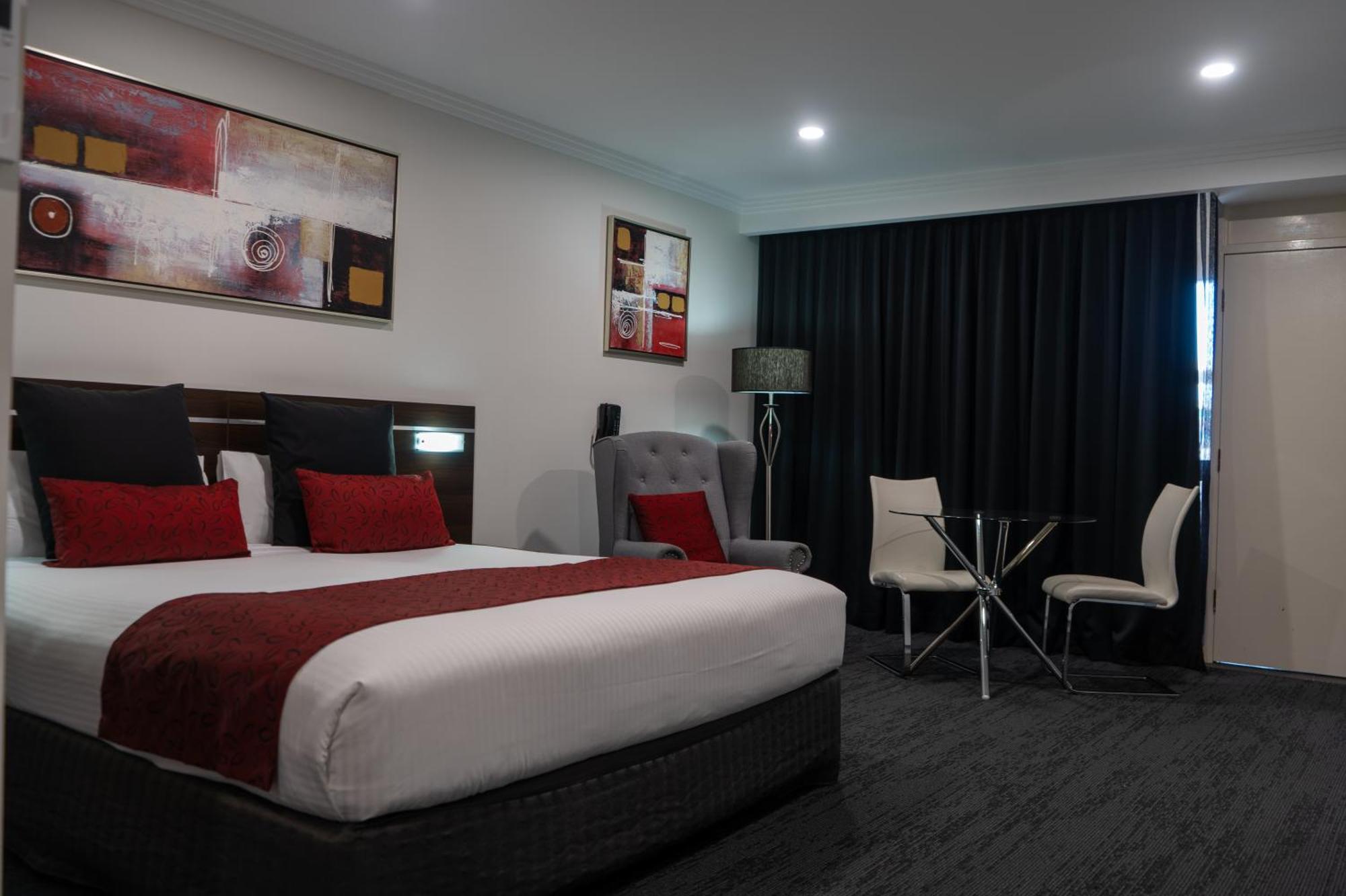 Deluxe King Room