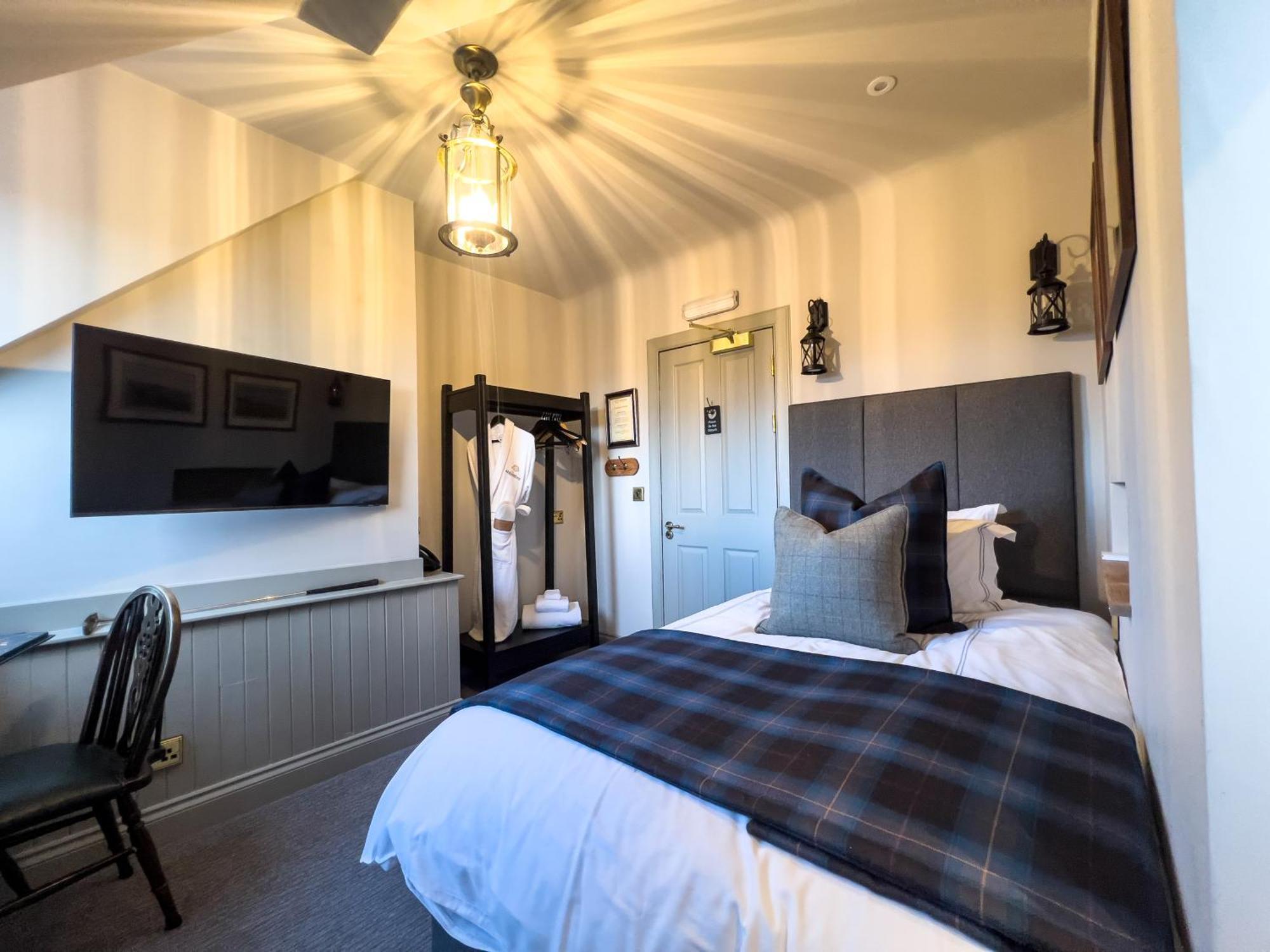 Deluxe Single Room