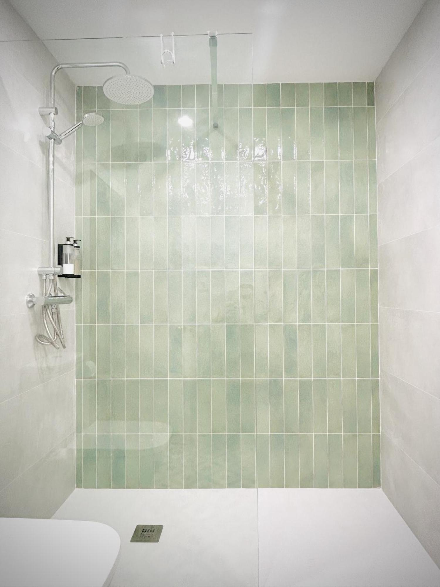 Twin Room with Private Bathroom
