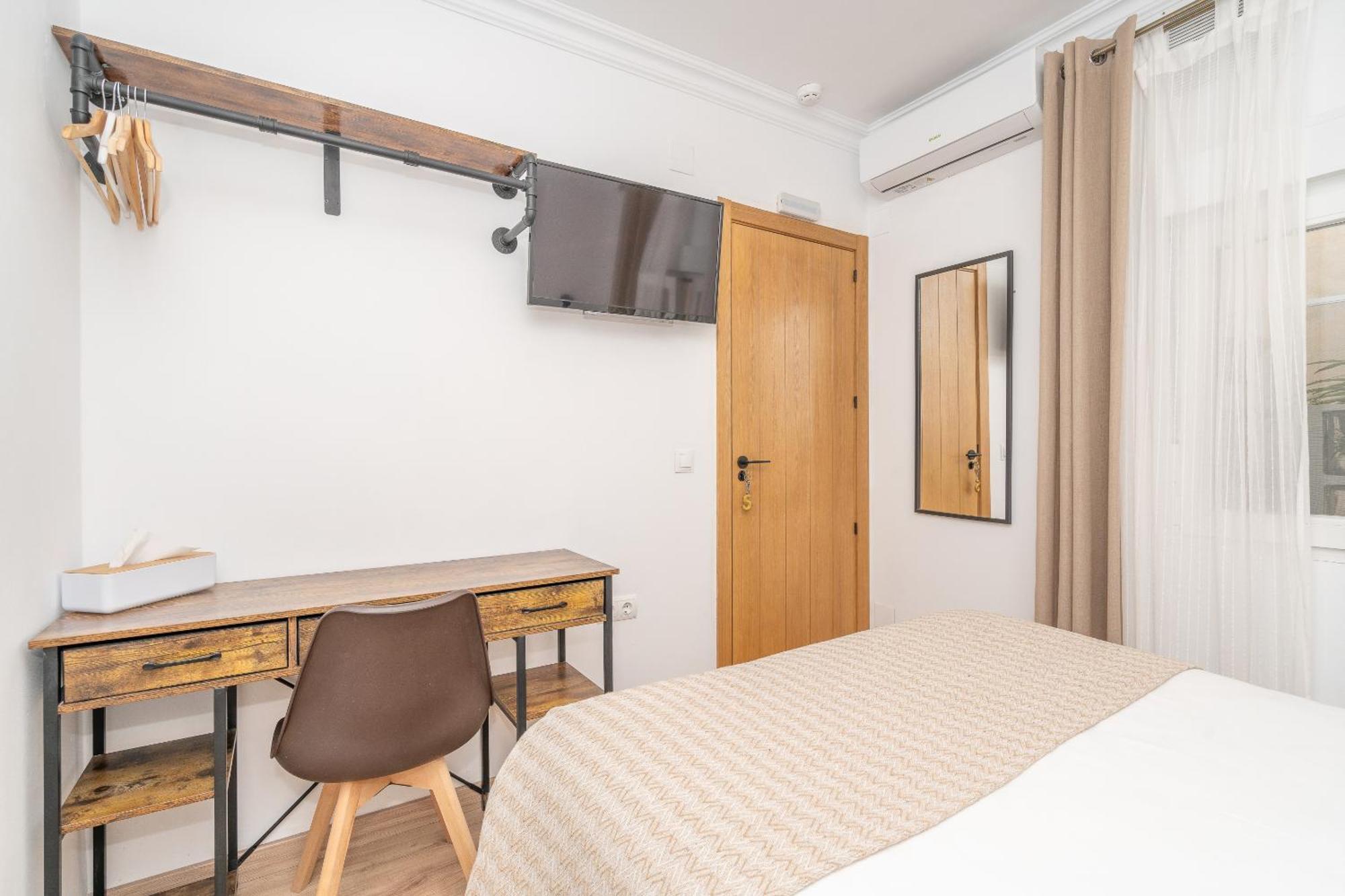 Double Room with Private Bathroom