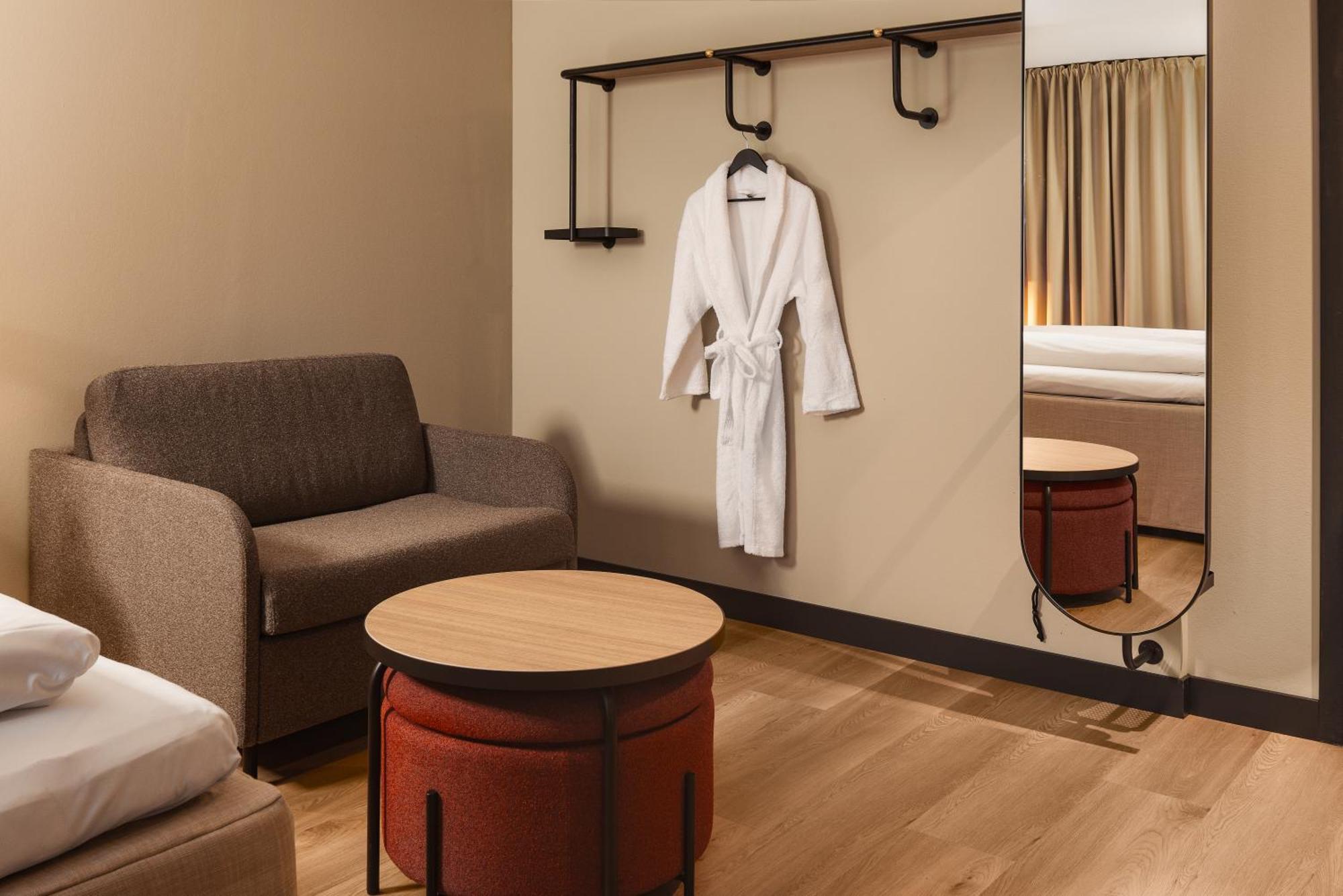 Superior King Room
