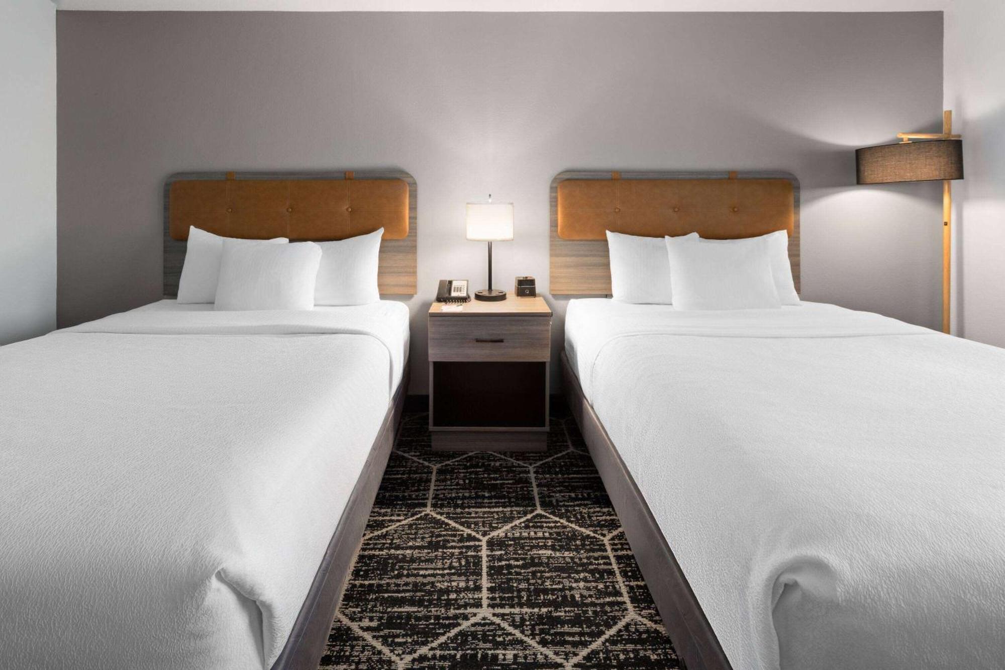 Queen Room with Two Queen Beds - Hearing Accessible/Non-Smoking