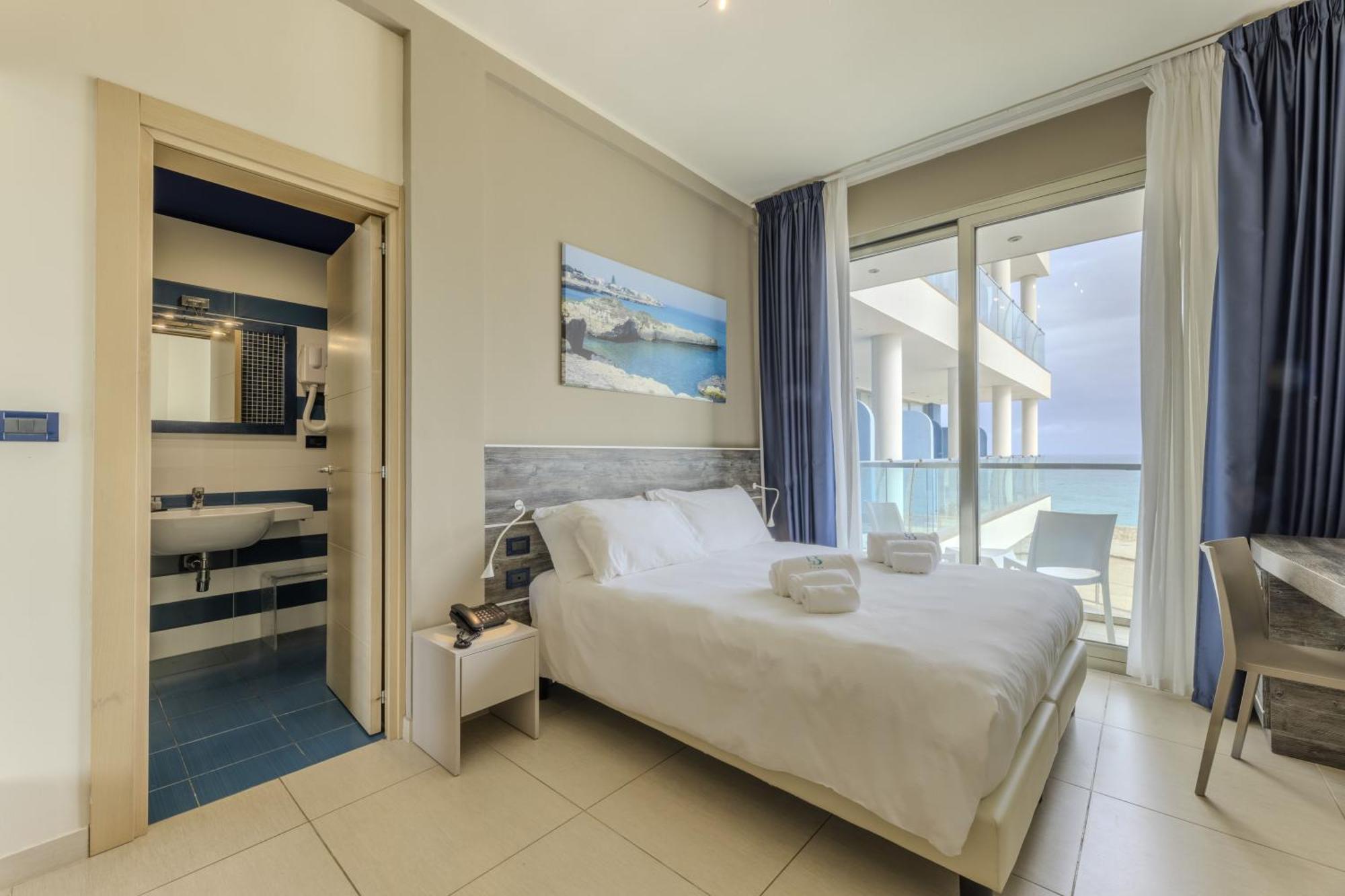 Superior Double or Twin Room with Sea View