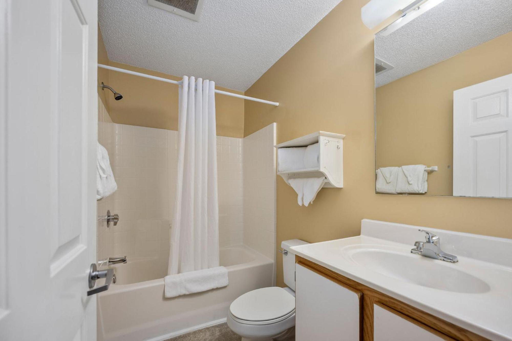 One-Bedroom Suite
