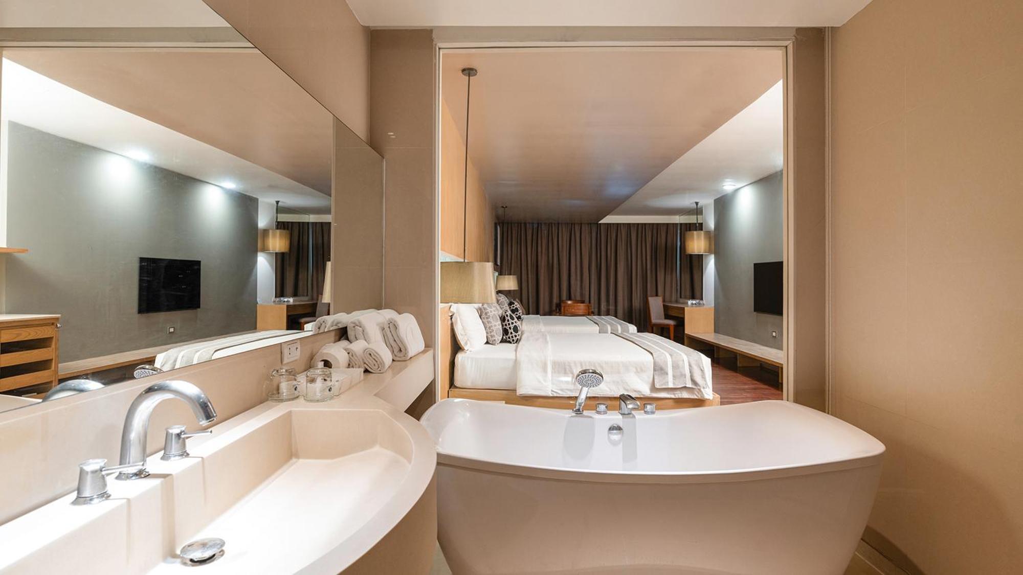 Sunset Grand Deluxe Zugang zum Pool
