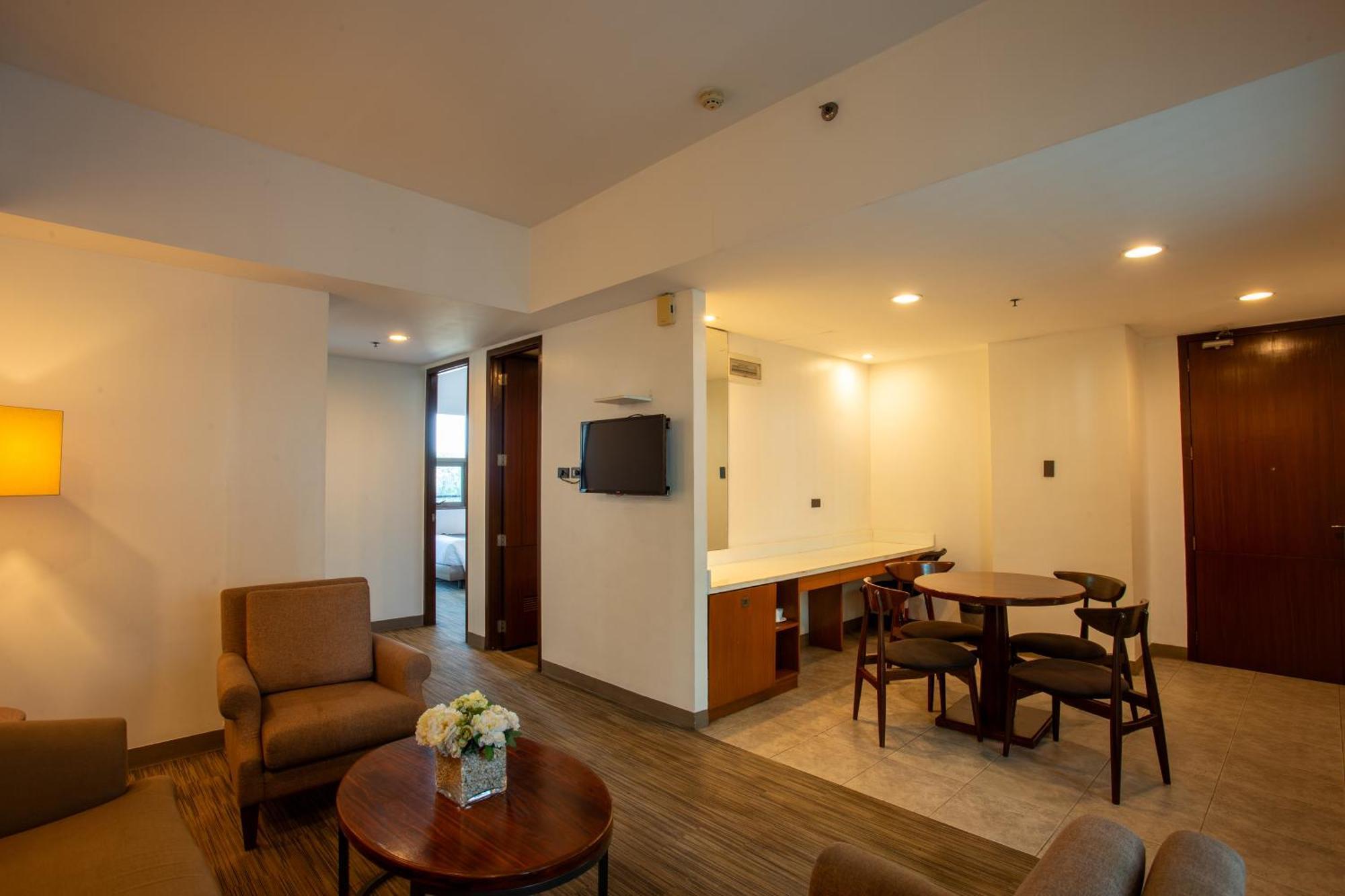 Two-Bedroom Suite