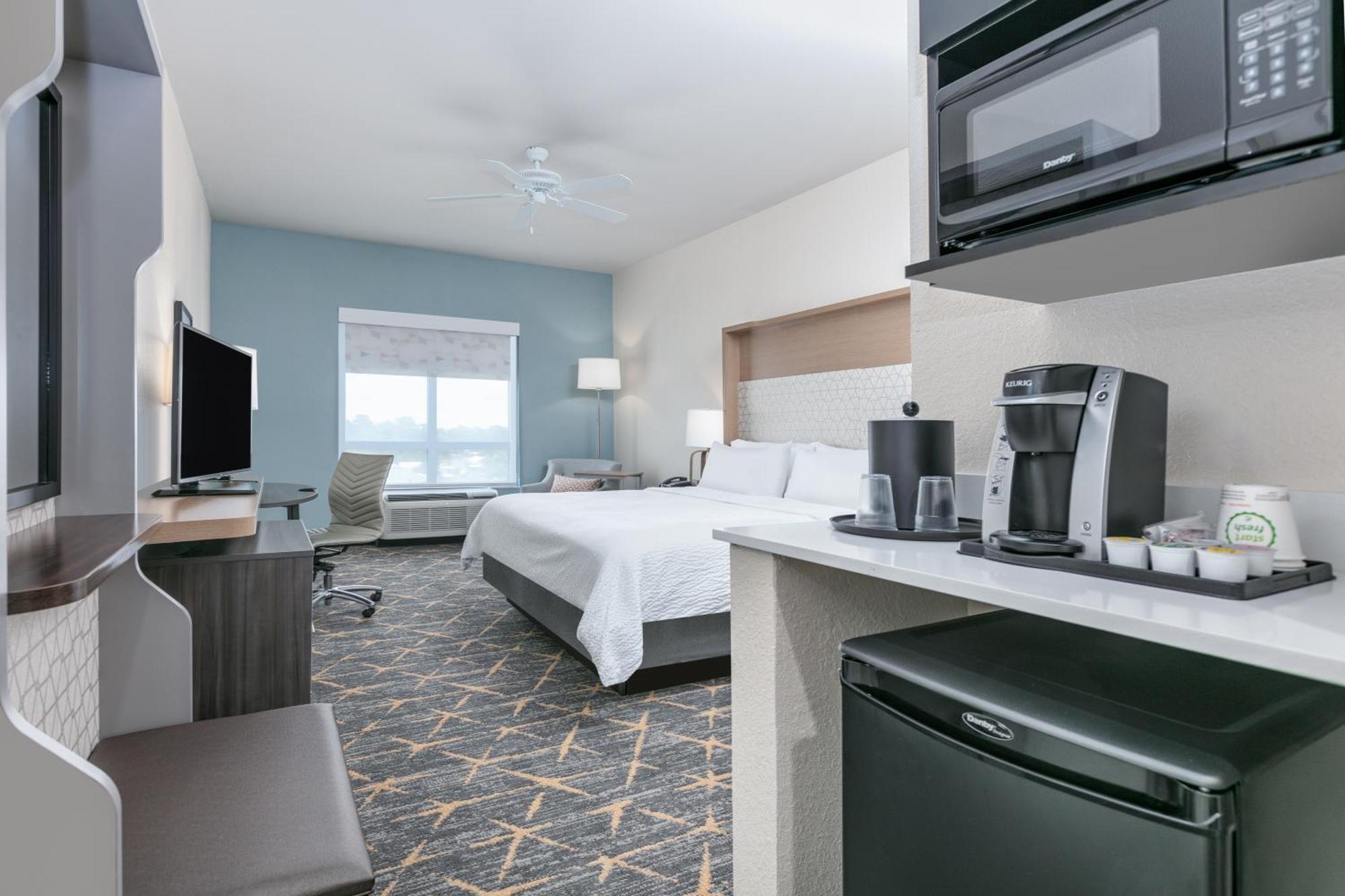Standard King Room