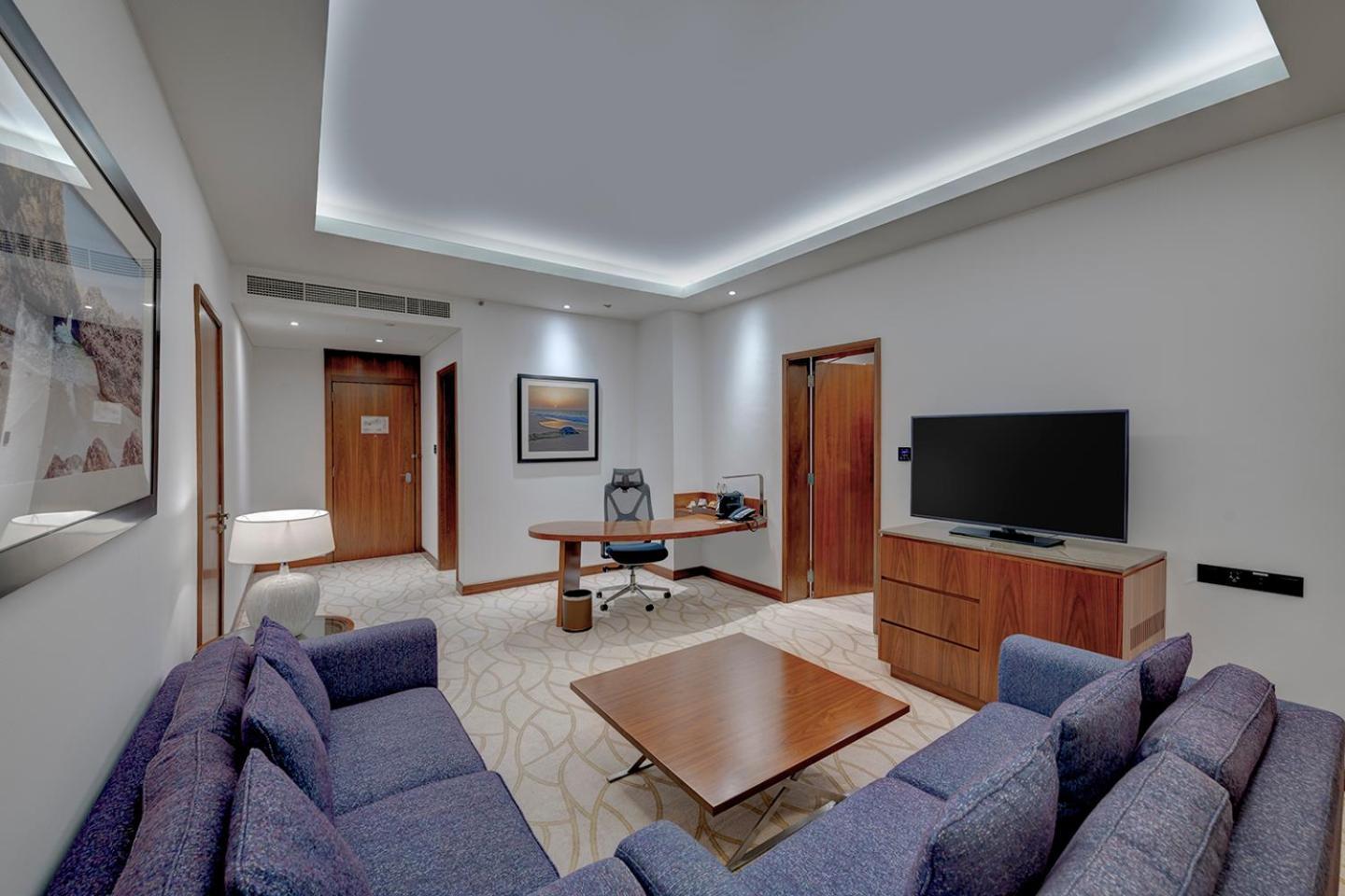 One-Bedroom King Suite Garden View