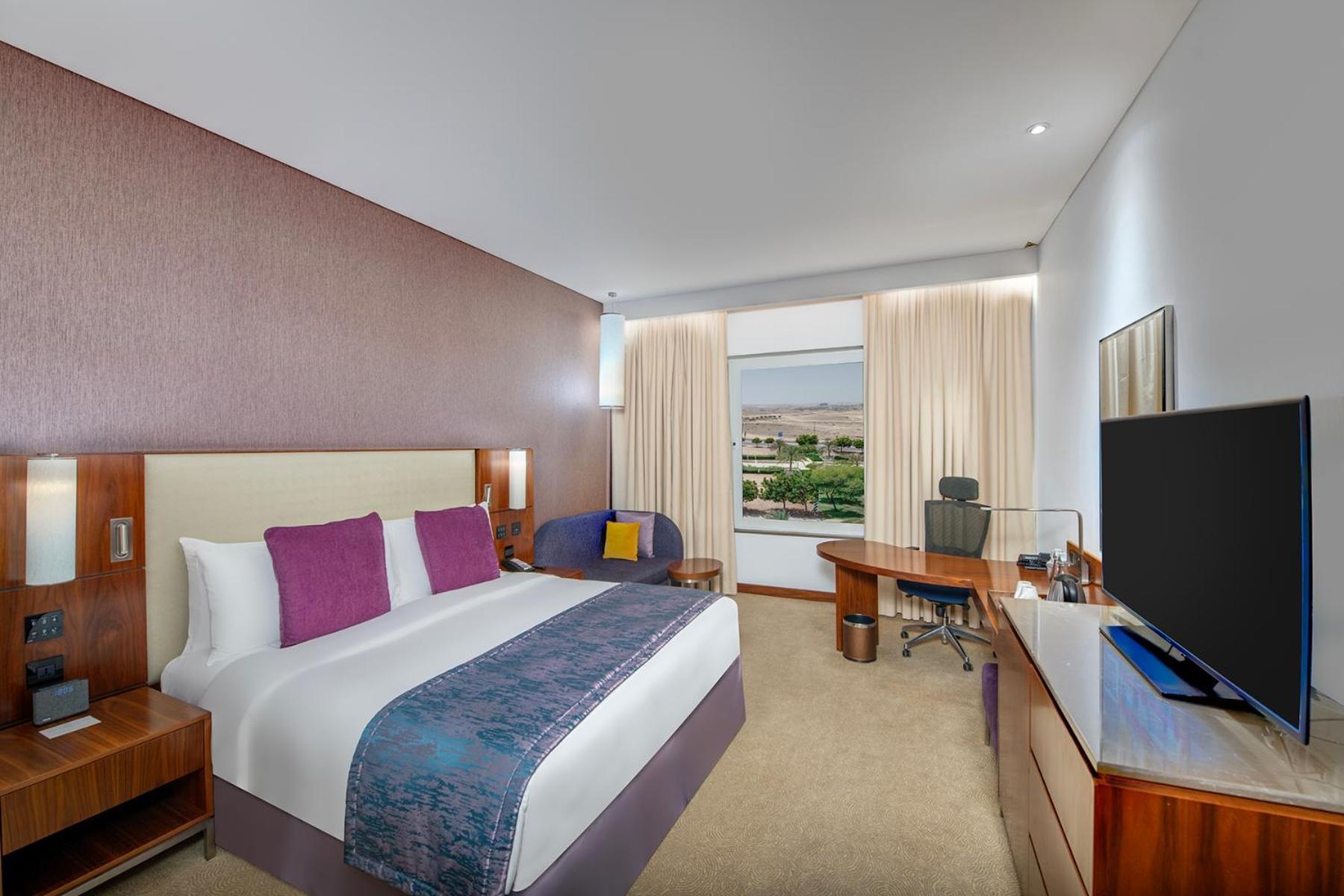 Premium King Room Mountain View Lounge Access