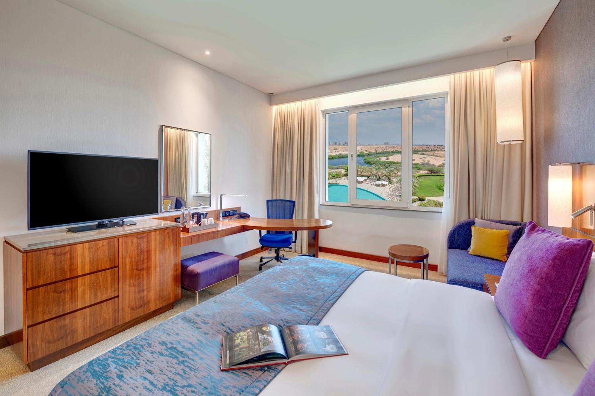 Premium King Room Garden View Lounge Access