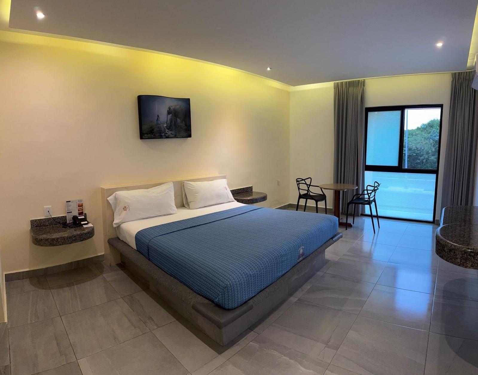 Junior Suite,1649053641:JPEG