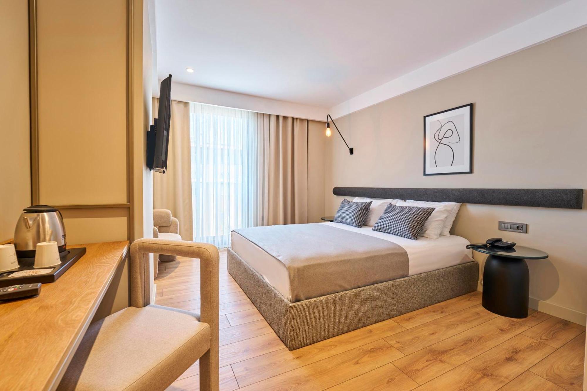 Deluxe Üç Kişilik Oda