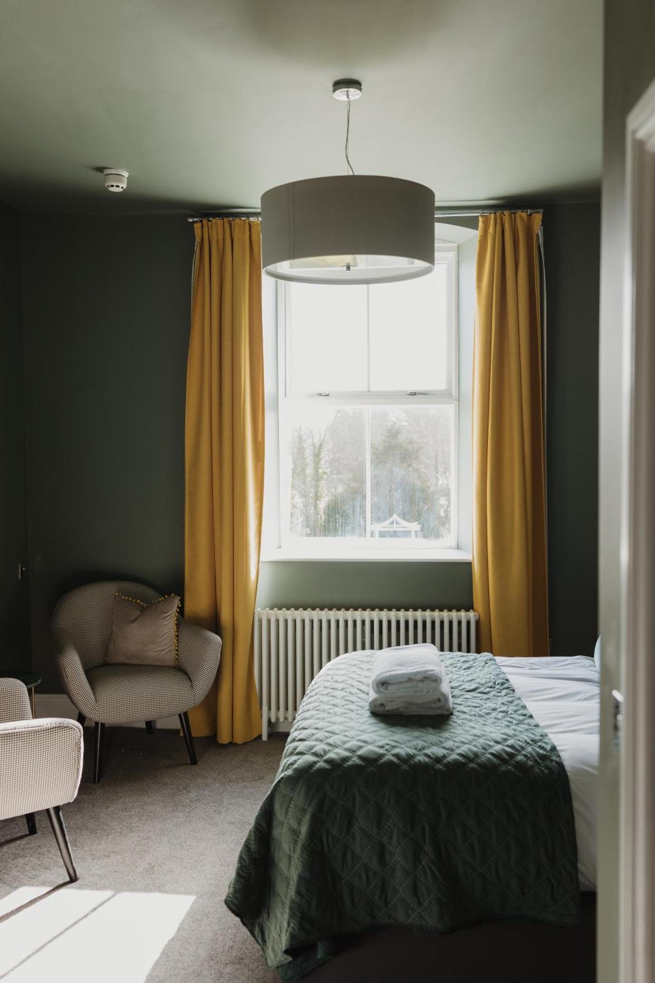 King Room with Garden View