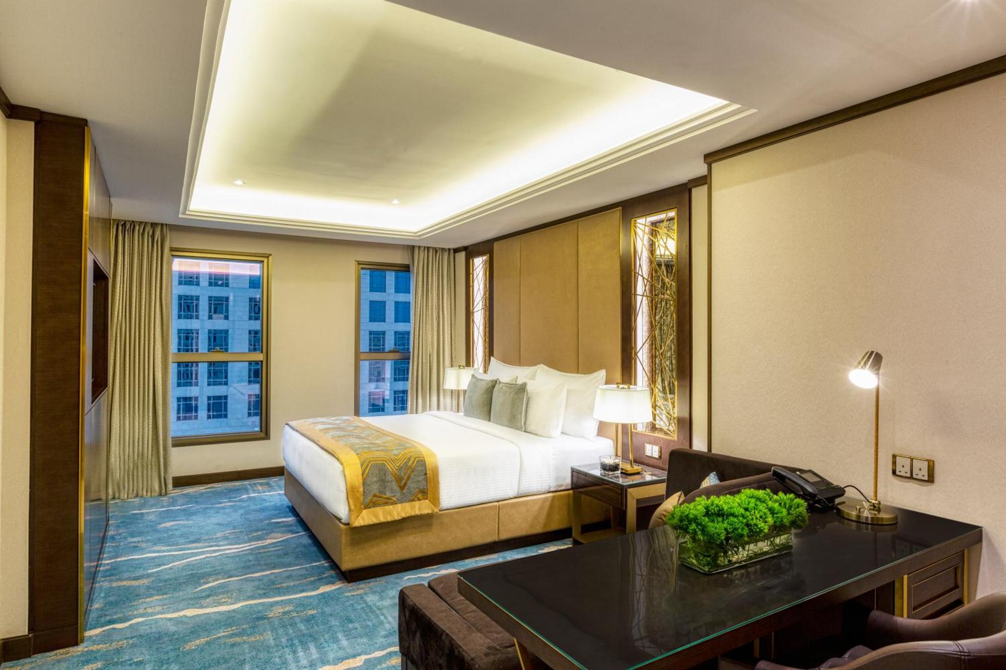 Deluxe King Room
