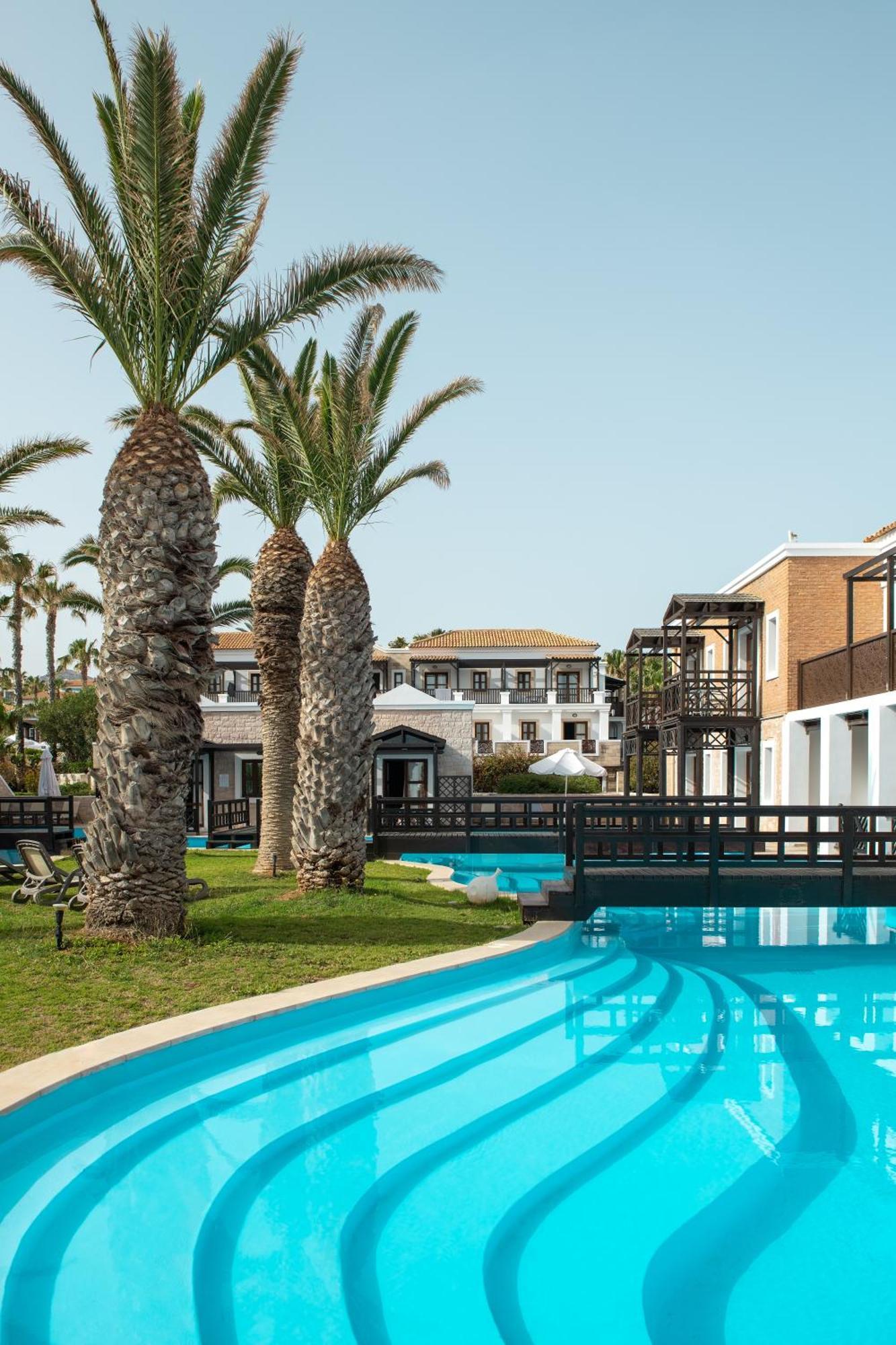 Suite - Vue sur Piscine