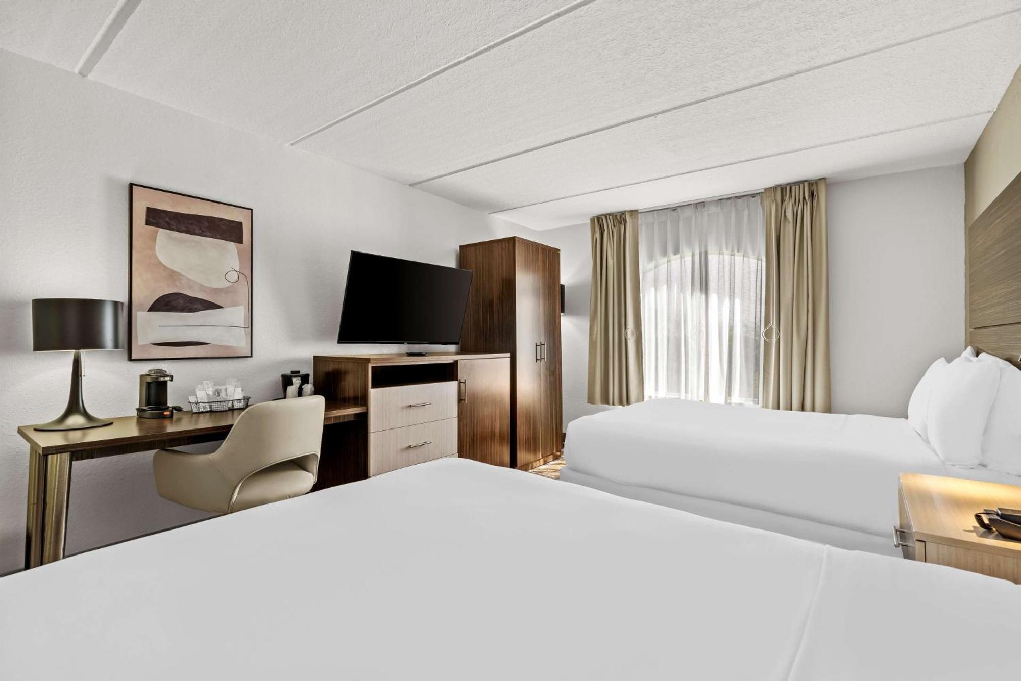 Suíte de 1 Quarto com 2 Camas Queen - Não-Fumante