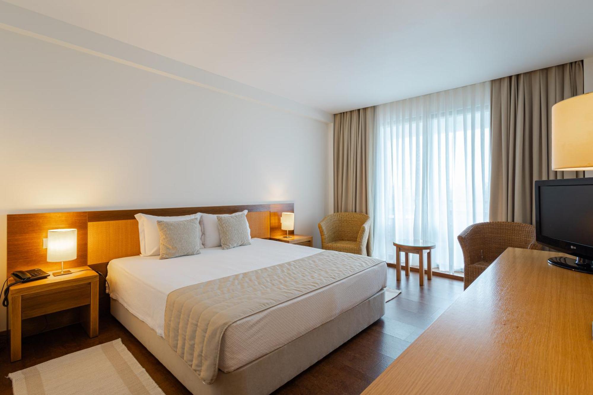 Superior Double Room with Land View