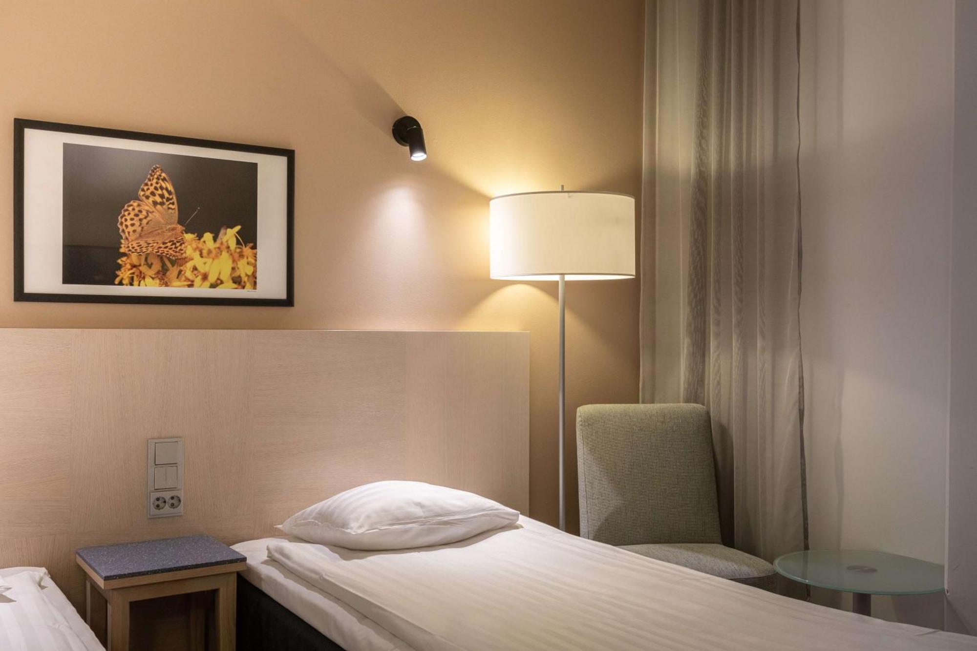 Economy Twin Room without Window