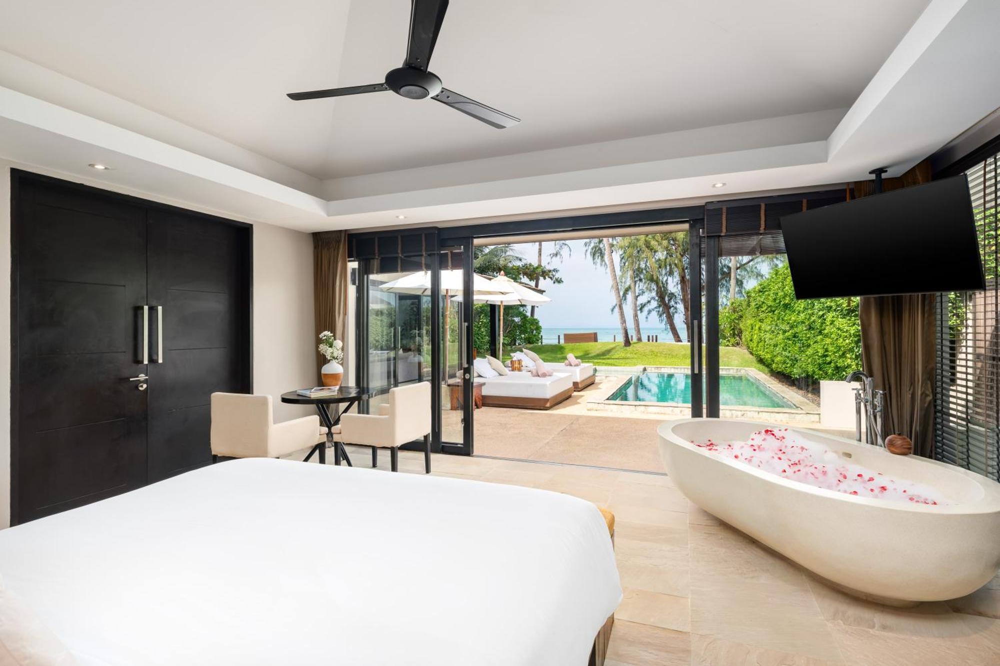 Beachfront 2 Bedroom Private Pool Villa