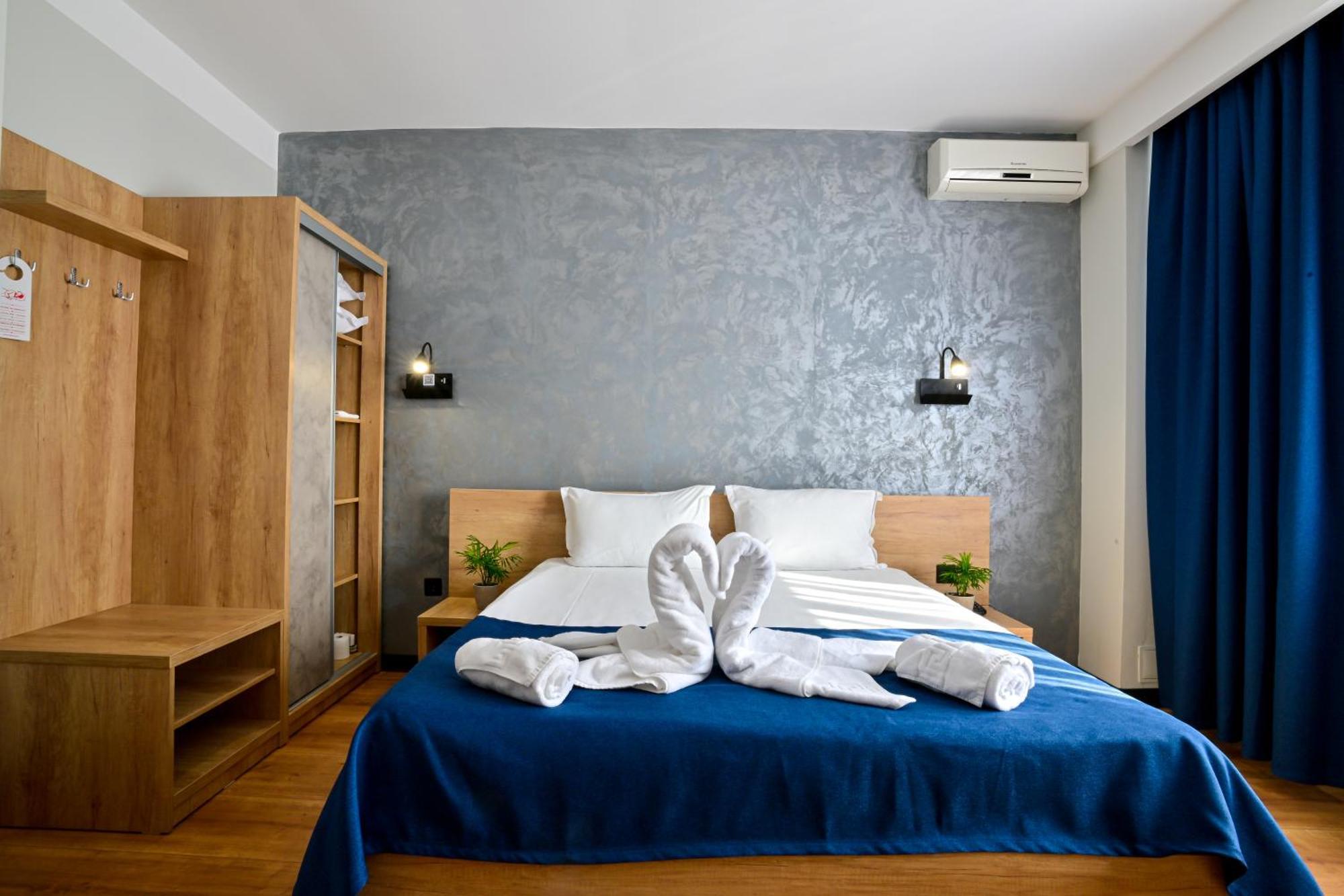 Two-Bedroom Suite,1649917582:JPEG