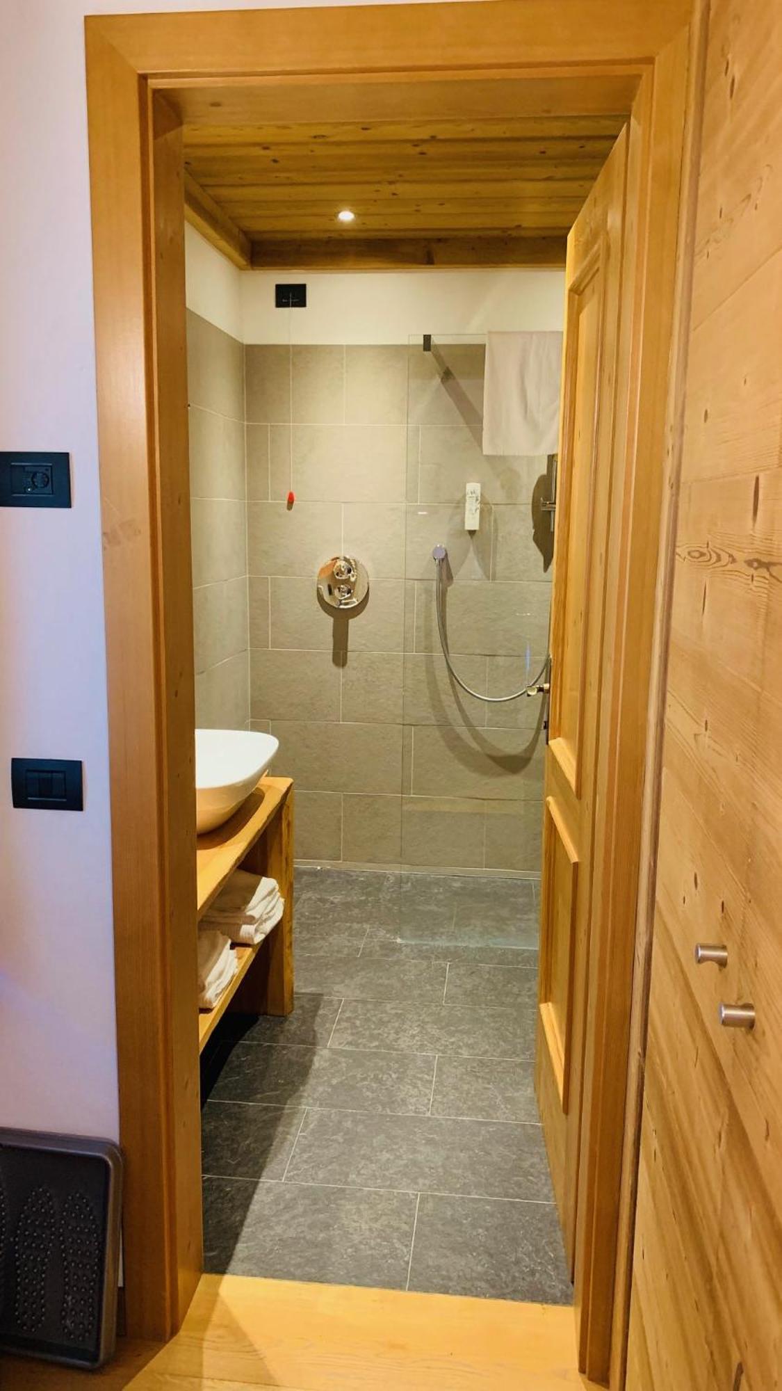 Standard Double or Twin Room with Garden View