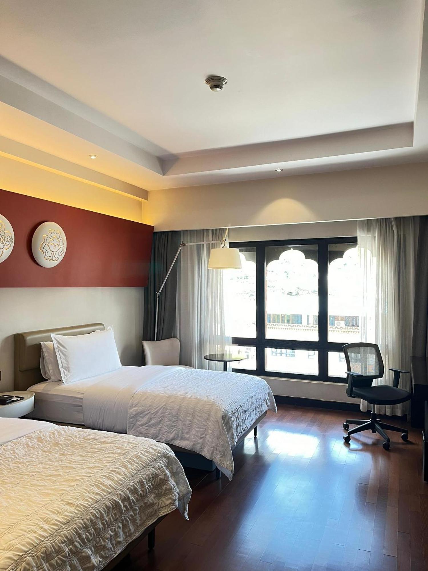 Classic Twin Room