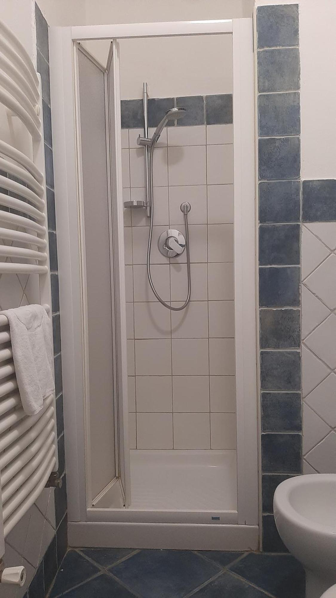 Single Room with Private External Bathroom