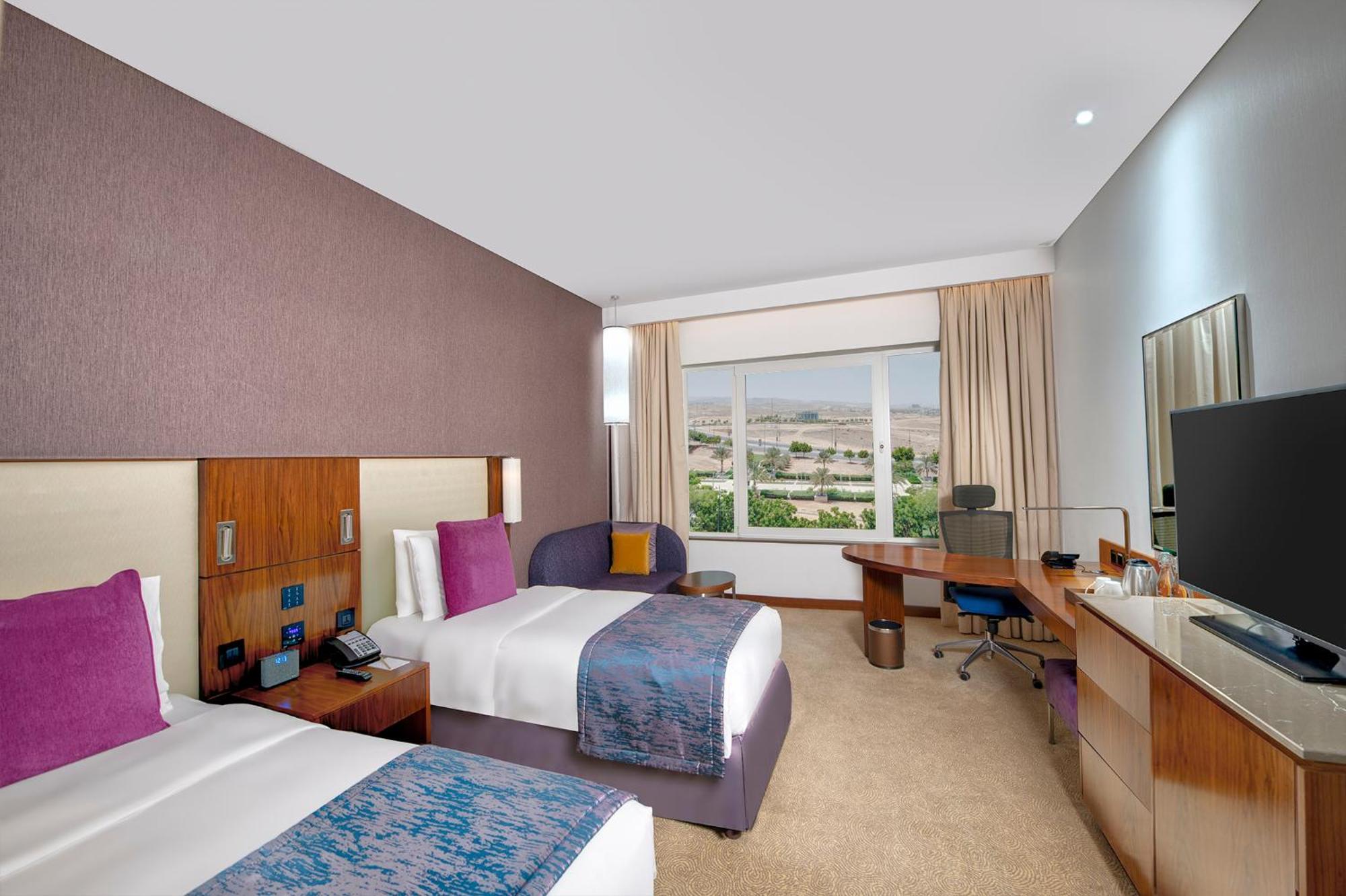 Premium Twin Room Mountain View Lounge Access