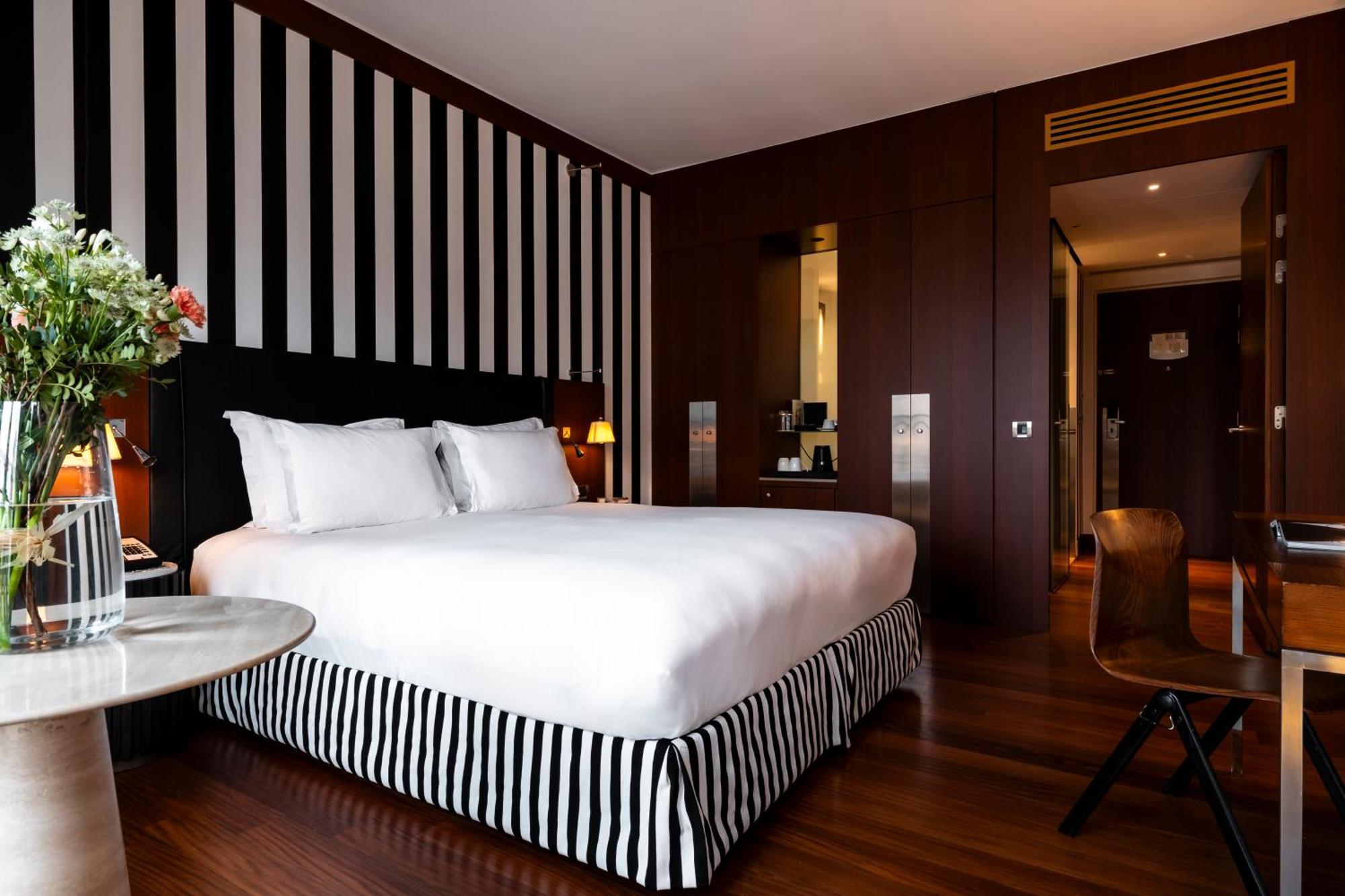 Chambre Prestige Arc De Triomphe